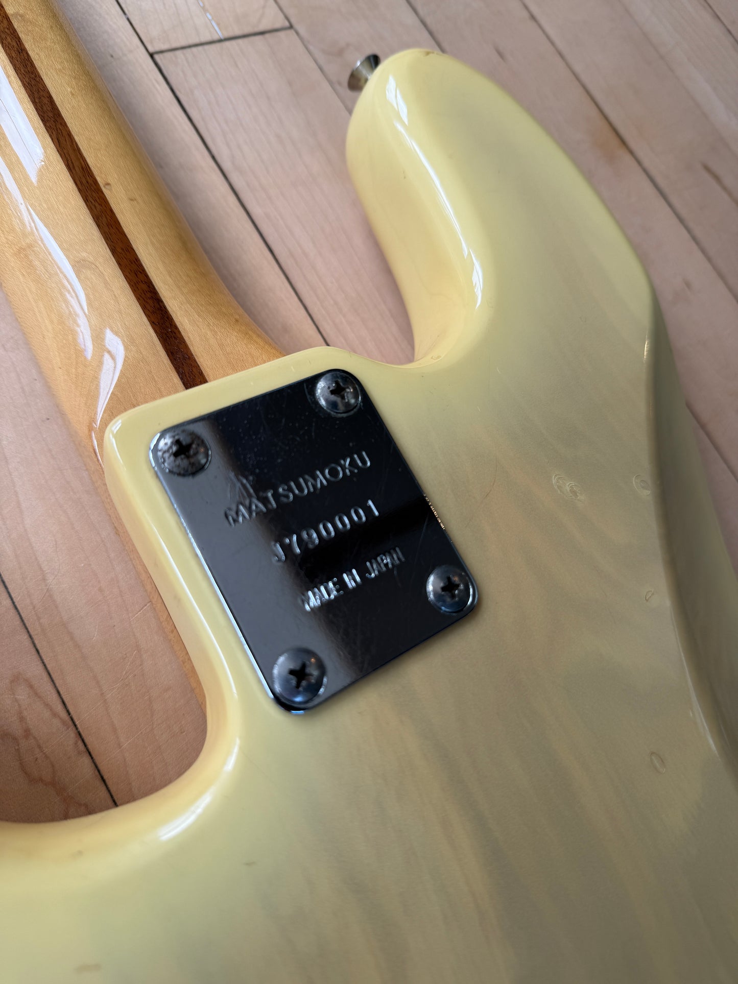 1979 Aria Pro II Fretless Bass Guitar - Vintage Bass Room