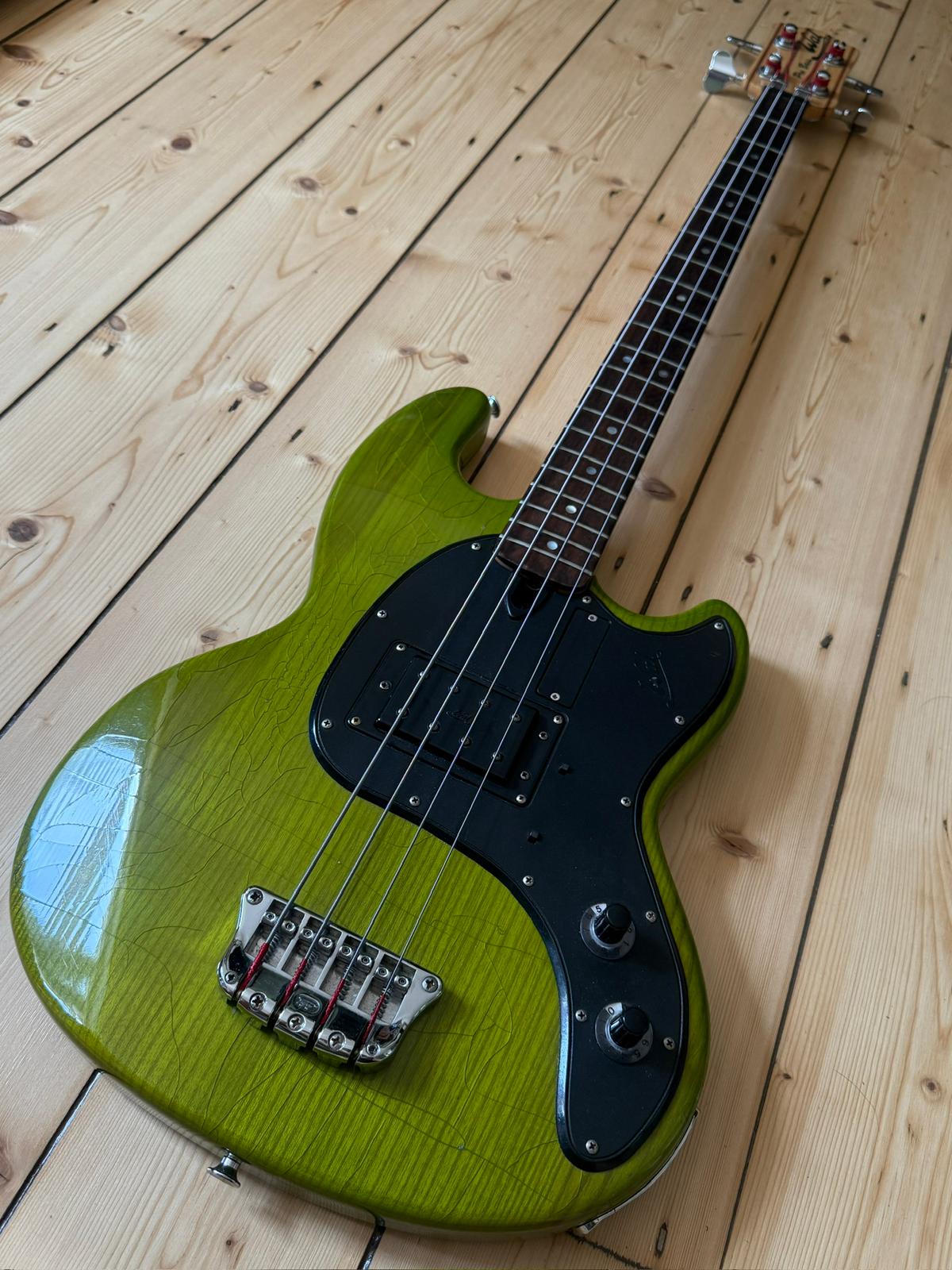 1979 Wal Pro 1e Bass Guitar Green - Vintage Bass Room