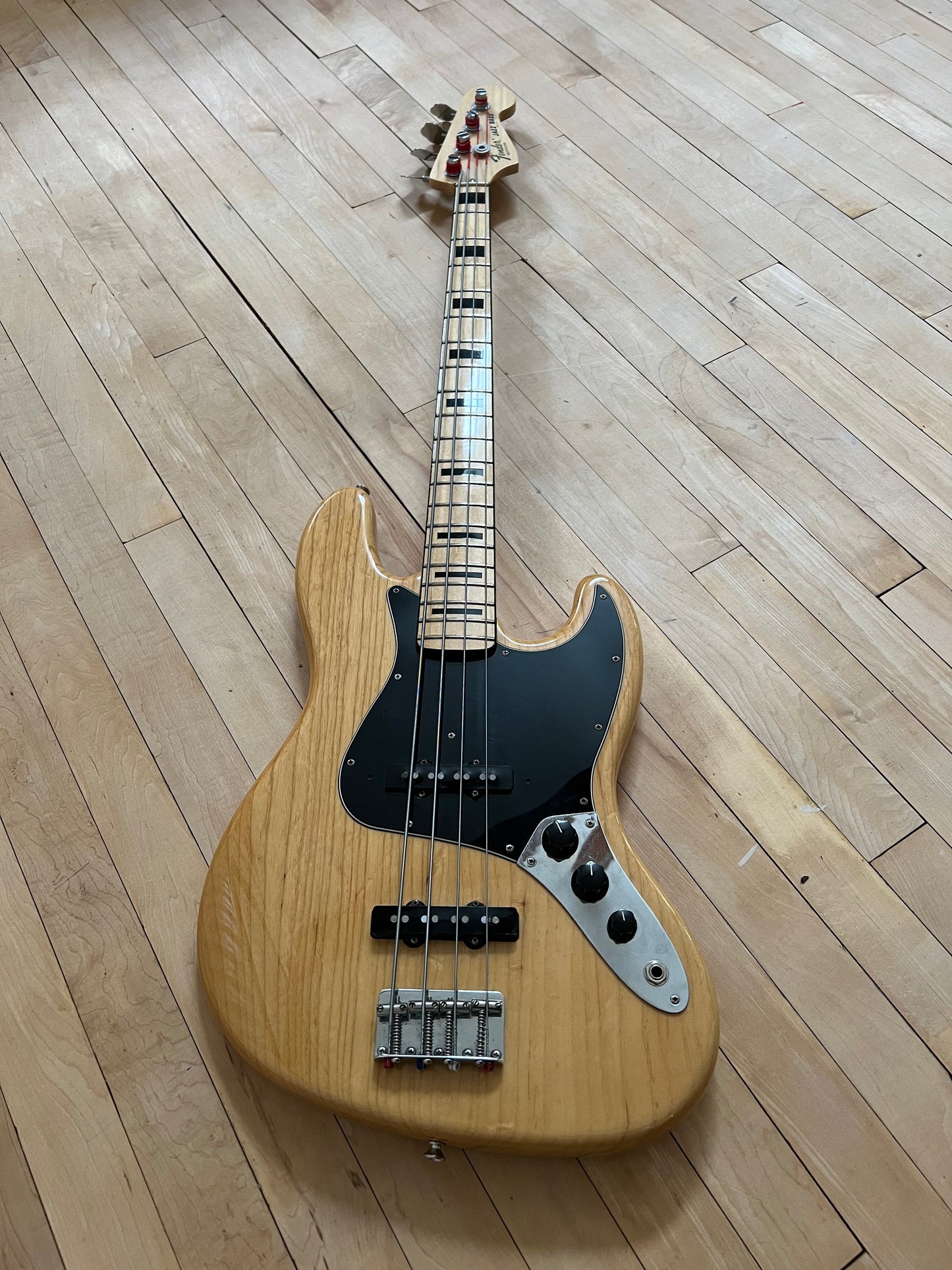 Fender AV '75 Jazz Bass Guitar Natural Finish - Vintage Bass Room