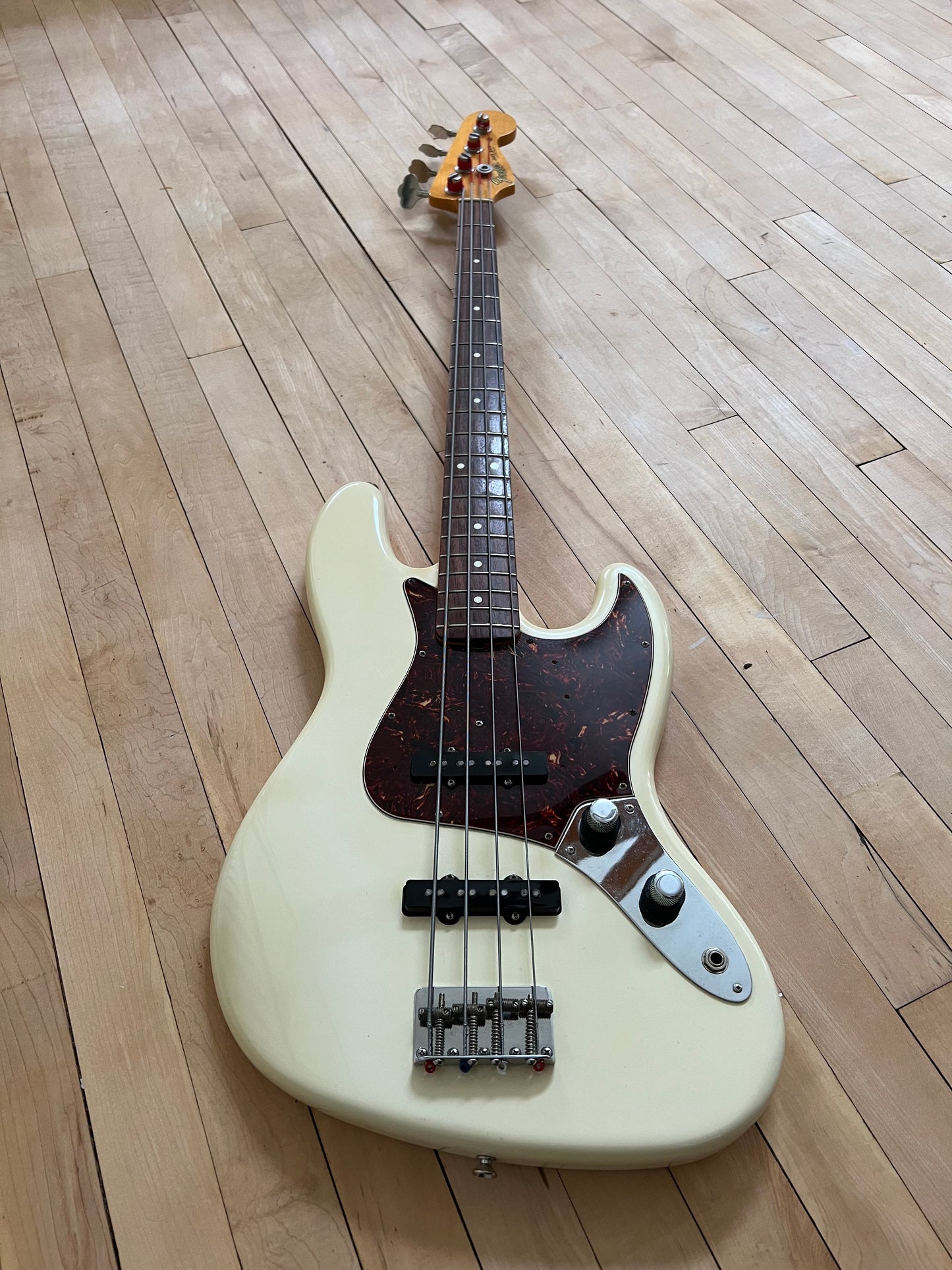 Fender AVRI II 1962 Precision Bass Guitar Olympic White - Vintage Bass Room