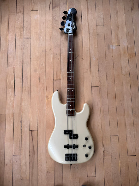2015 Fender Duff McKagan Jazz Bass Guitar Special Pearl White - Vintage Bass Room