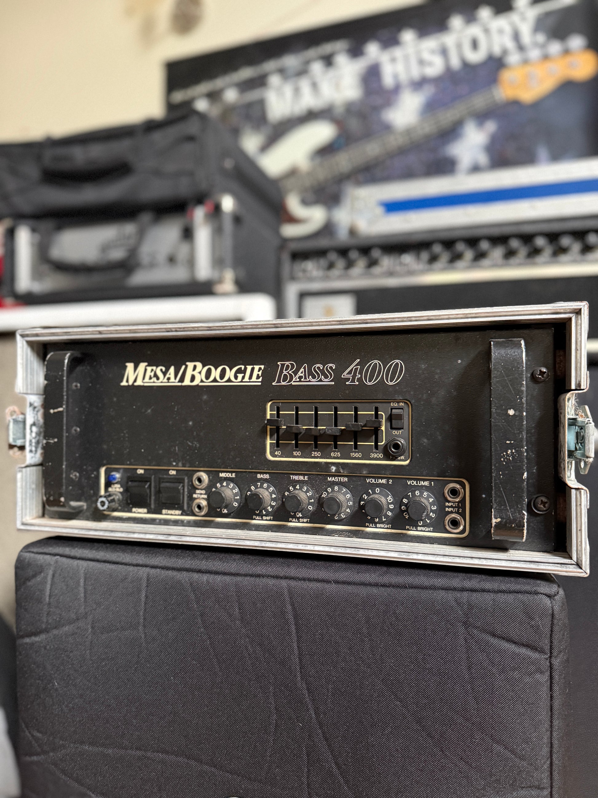 Mesa Boogie 400 - Vintage Bass Room