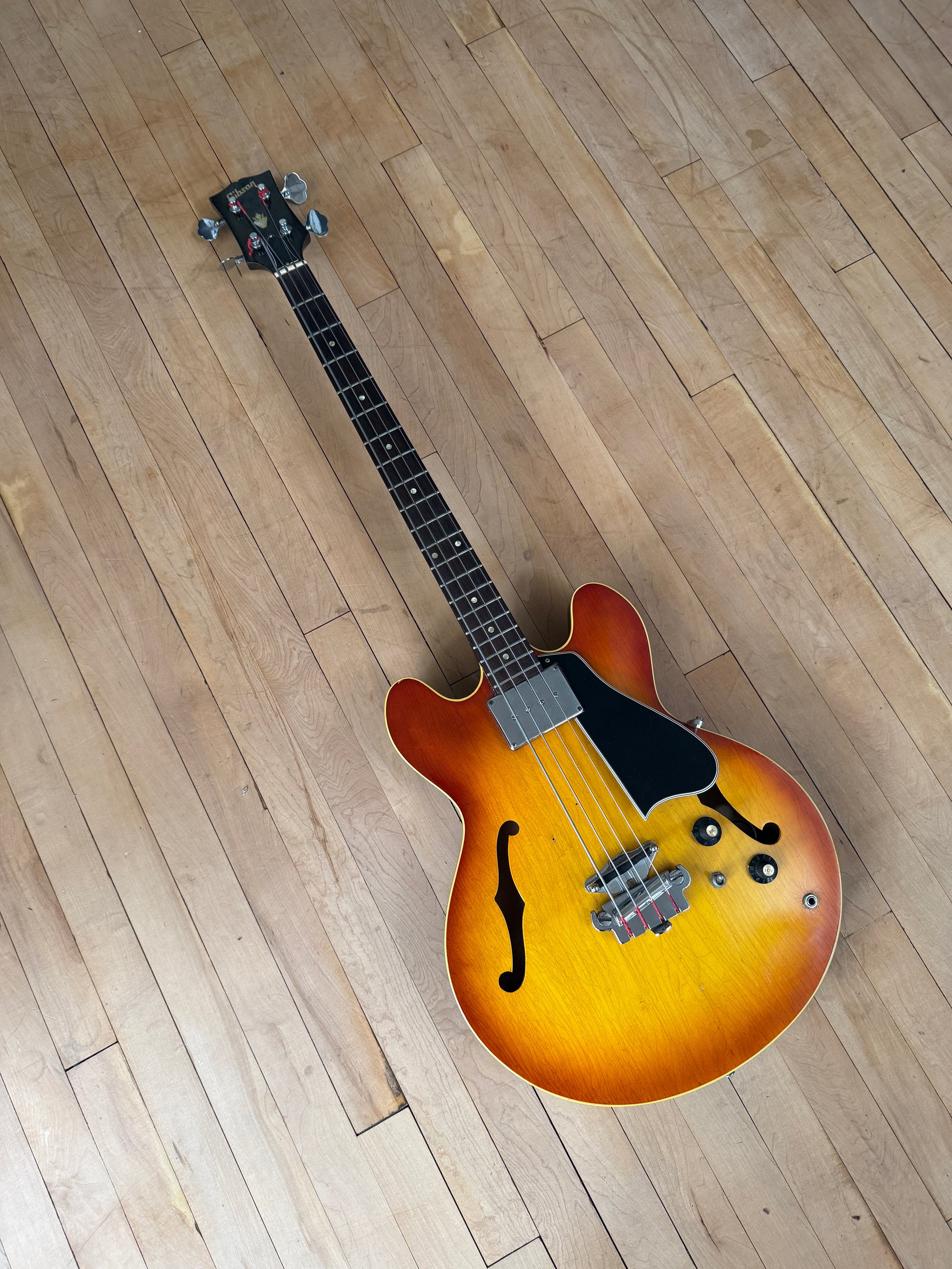 1967 Gibson EB2 Bass Guitar Sunburst - Vintage Bass Room