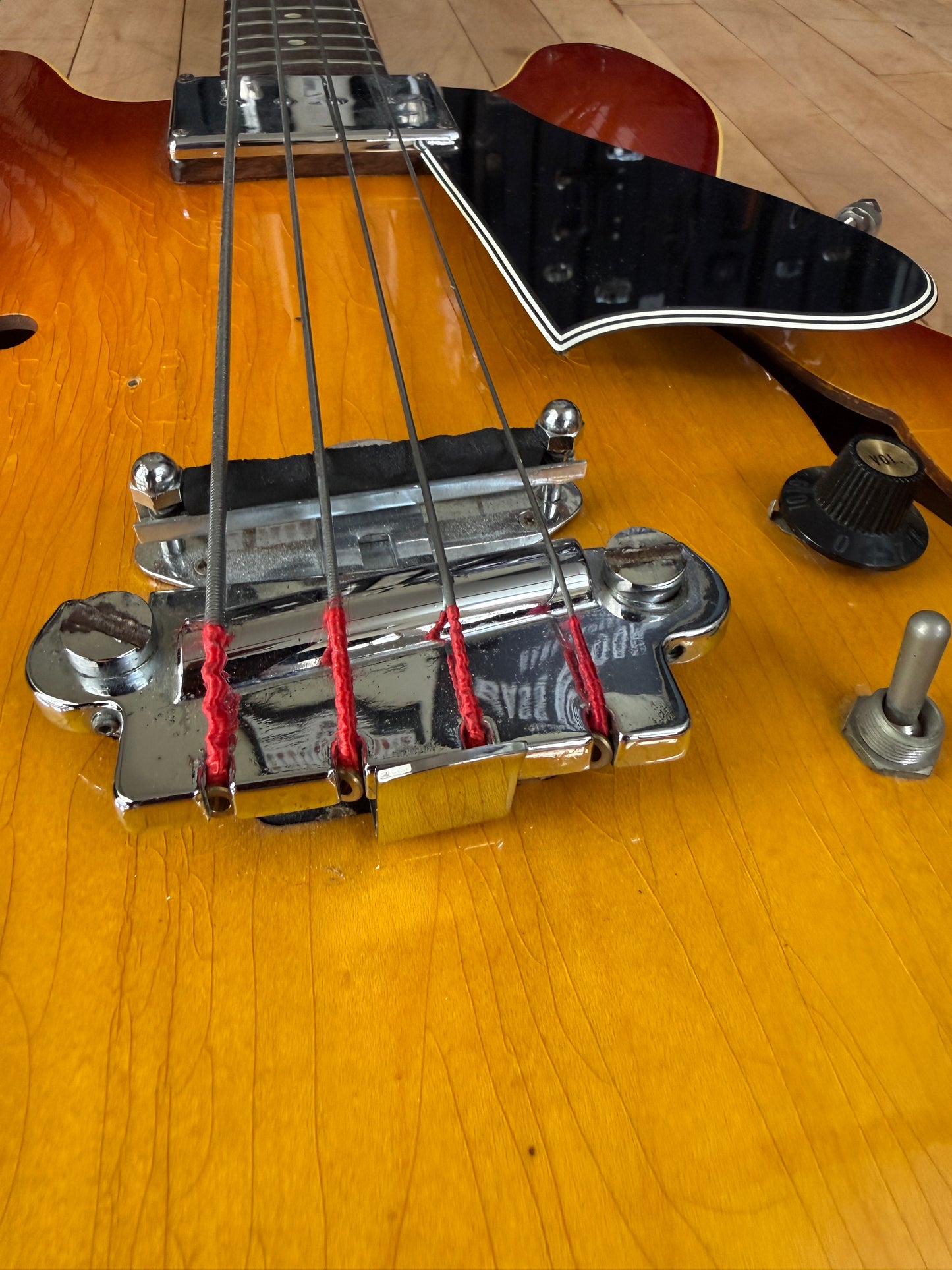 1967 Gibson EB2 Bass Guitar Sunburst - Vintage Bass Room