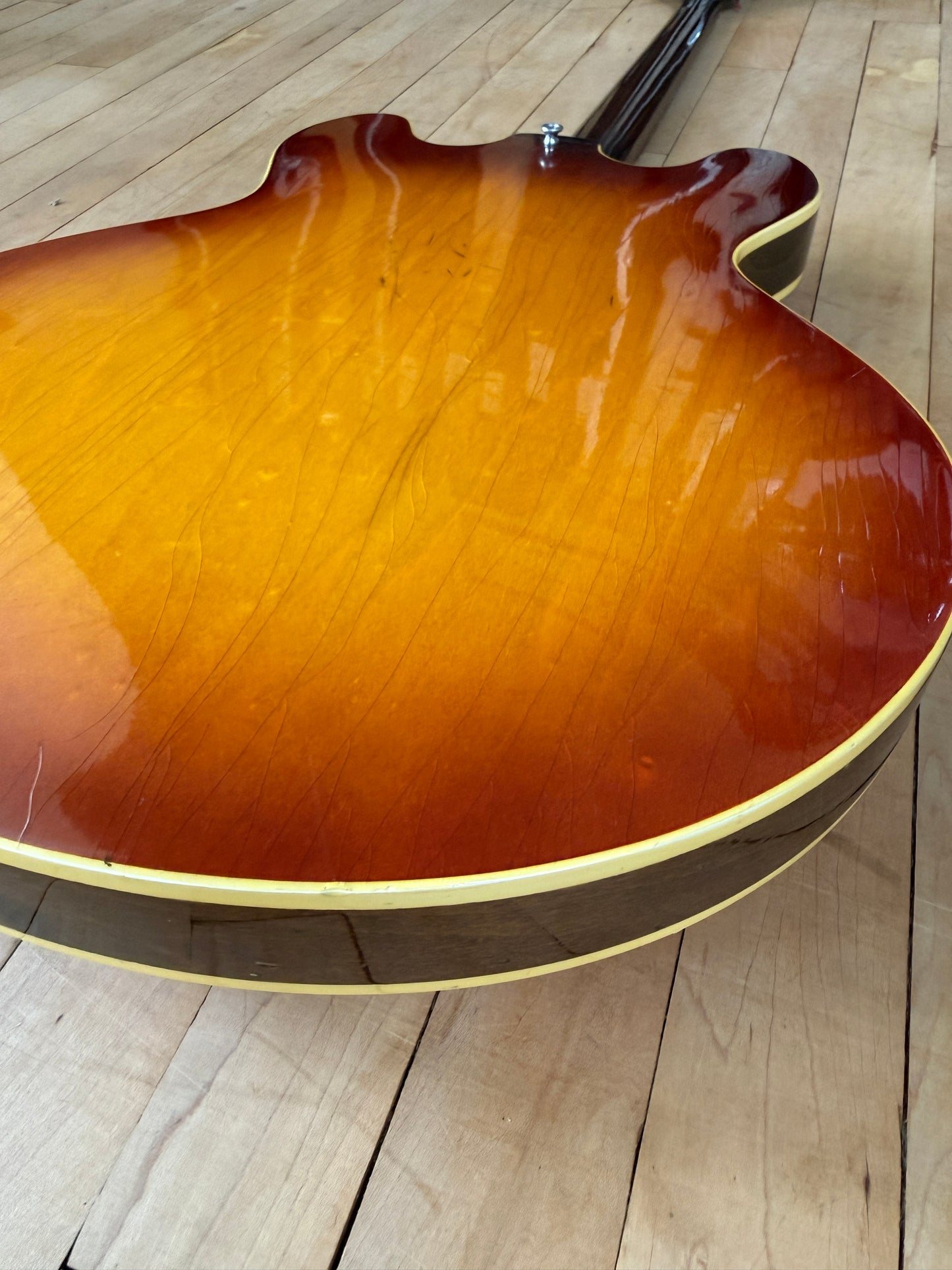1967 Gibson EB2 Bass Guitar Sunburst - Vintage Bass Room