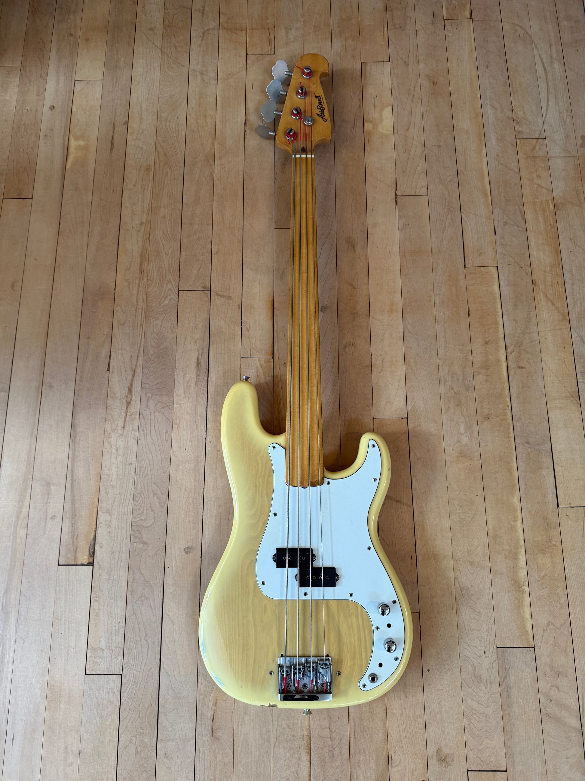 1979 Aria Pro II Fretless Bass Guitar - Vintage Bass Room