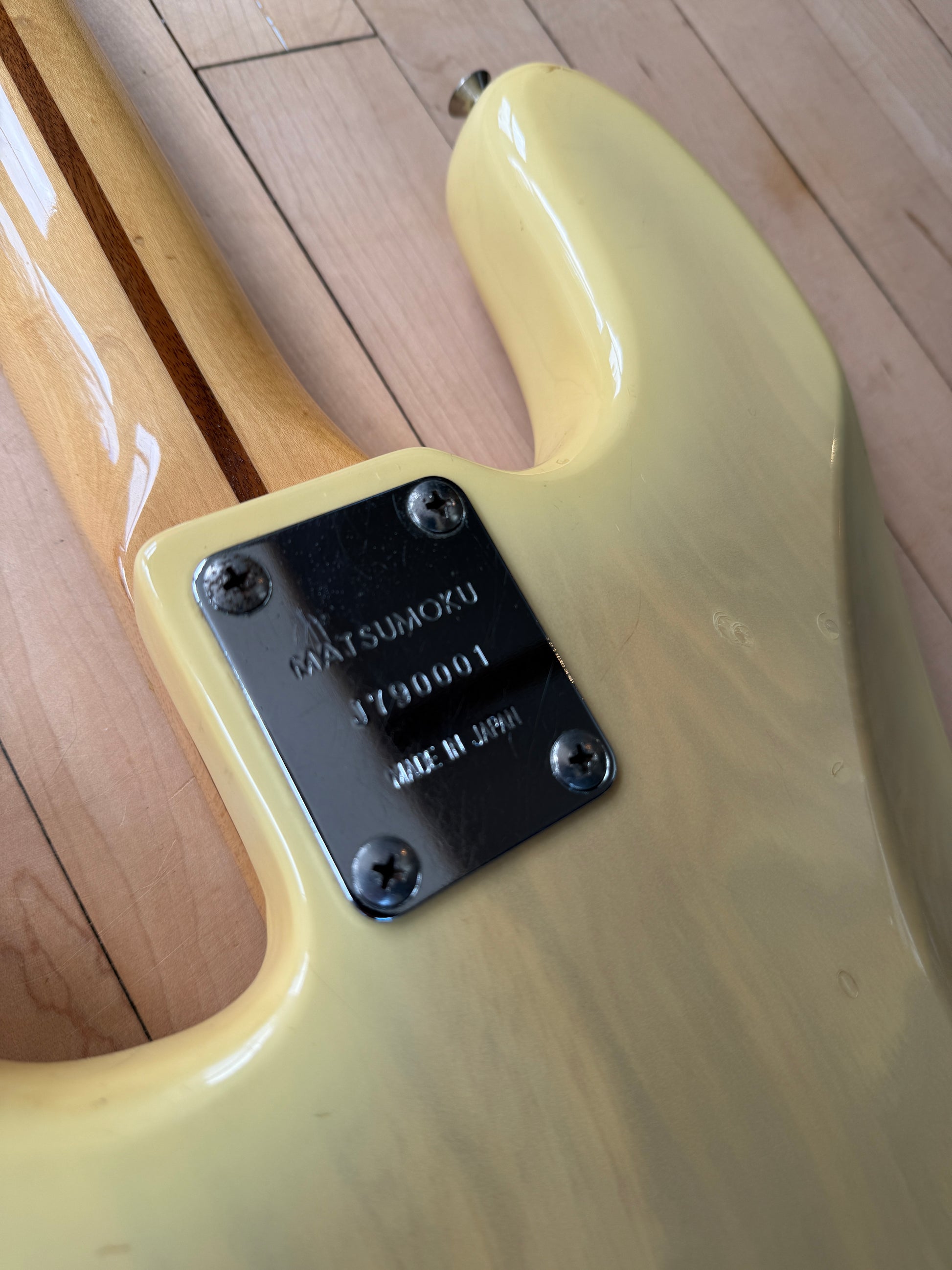 1979 Aria Pro II Fretless Bass Guitar - Vintage Bass Room