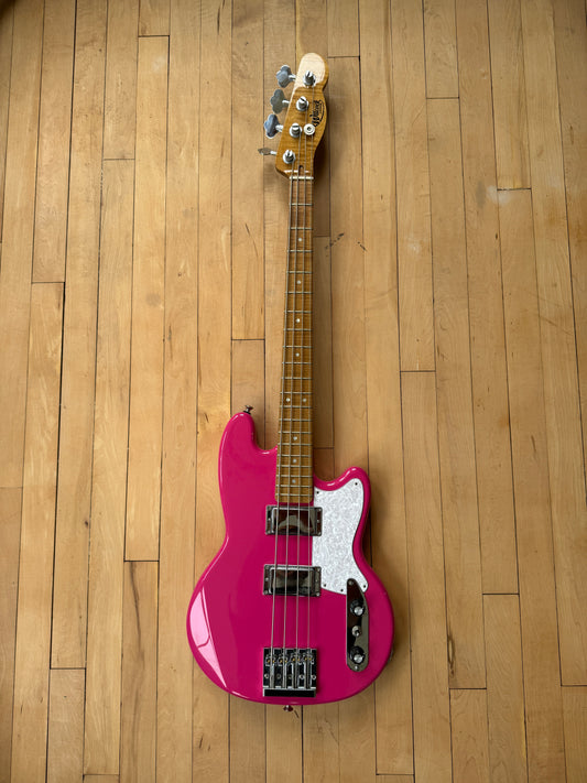 2024 Wilcock Mullarkey Bass Guitar 30" Scale Pink - Vintage Bass Room