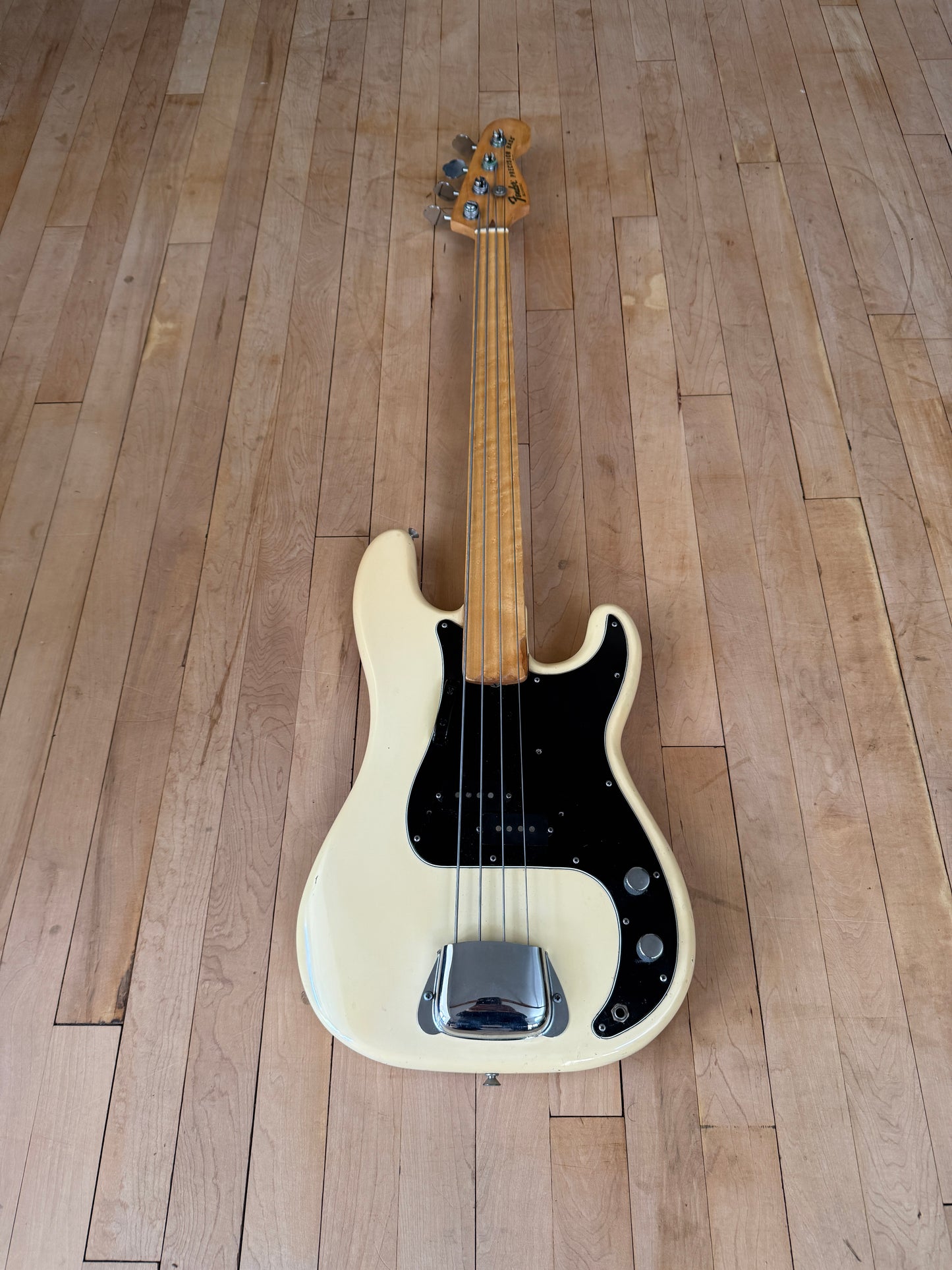1978 Fender Precision Fretless Bass Guitar Olympic White - Vintage Bass Room