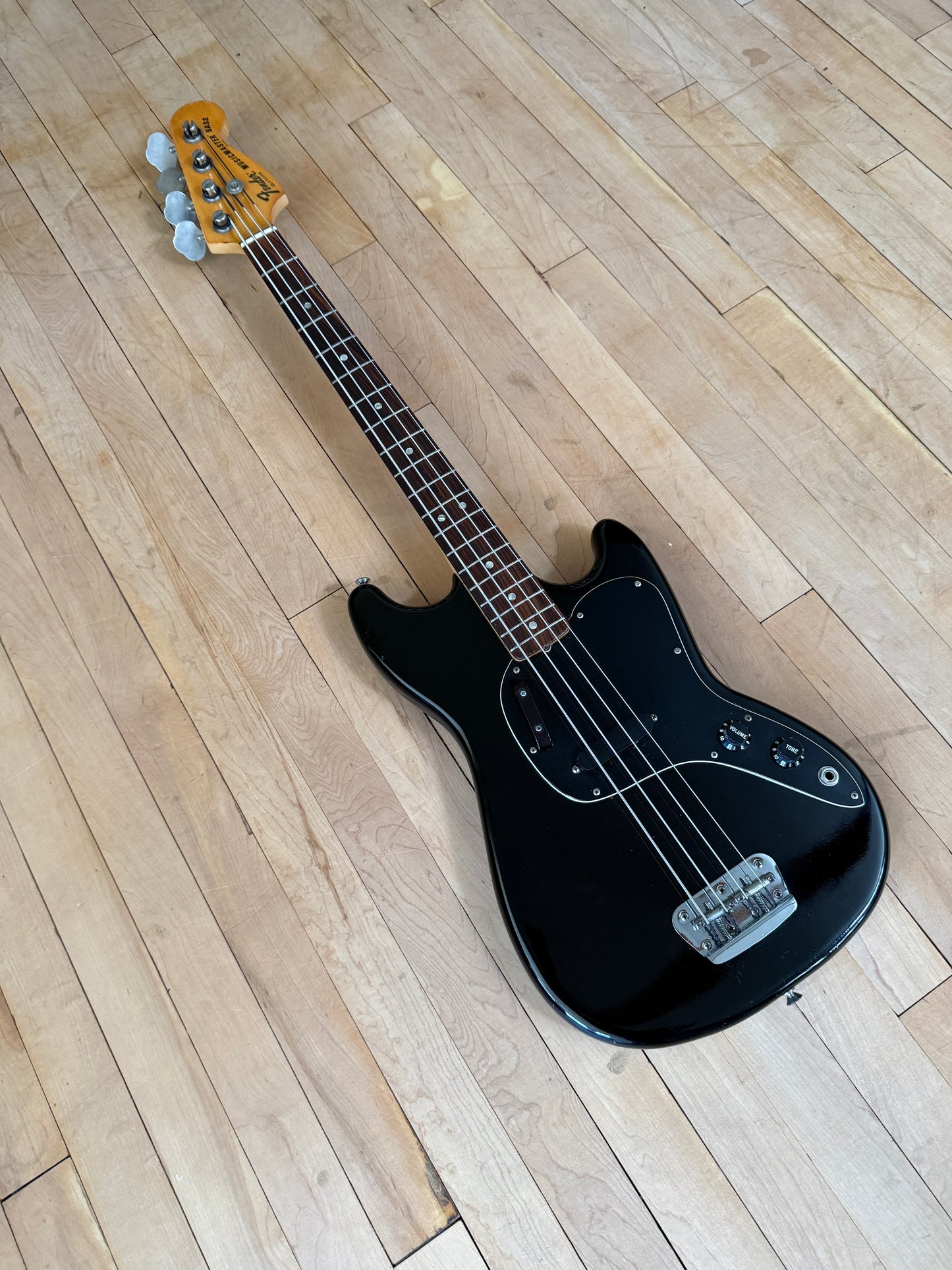 1978 Fender Musicmaster Bass Guitar Black Short Scale - Vintage Bass Room