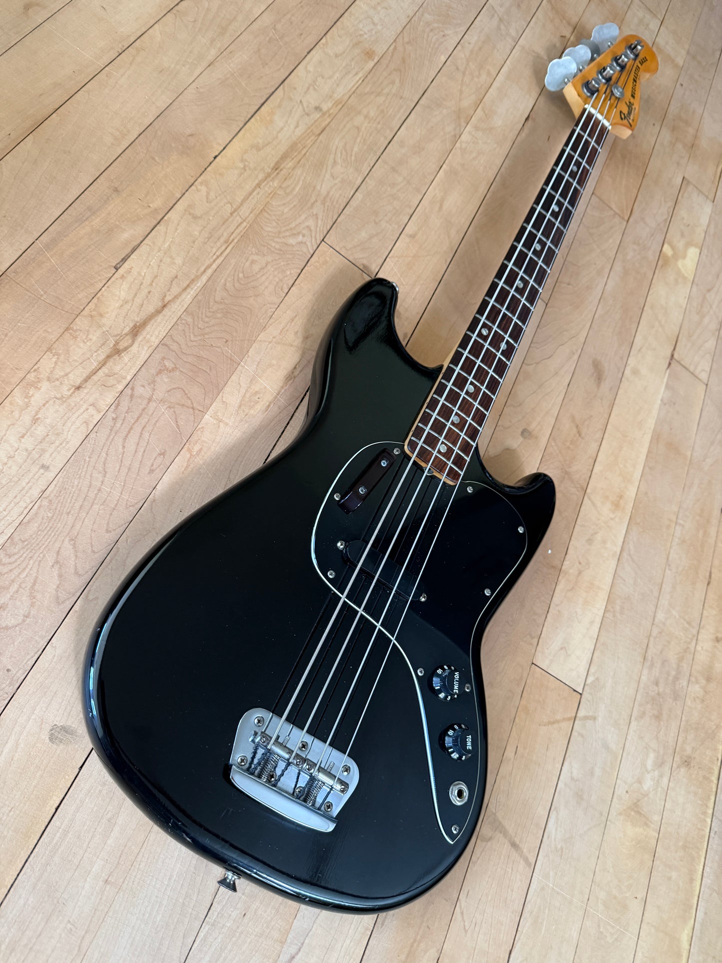 1978 Fender Musicmaster Bass Guitar Black Short Scale - Vintage Bass Room