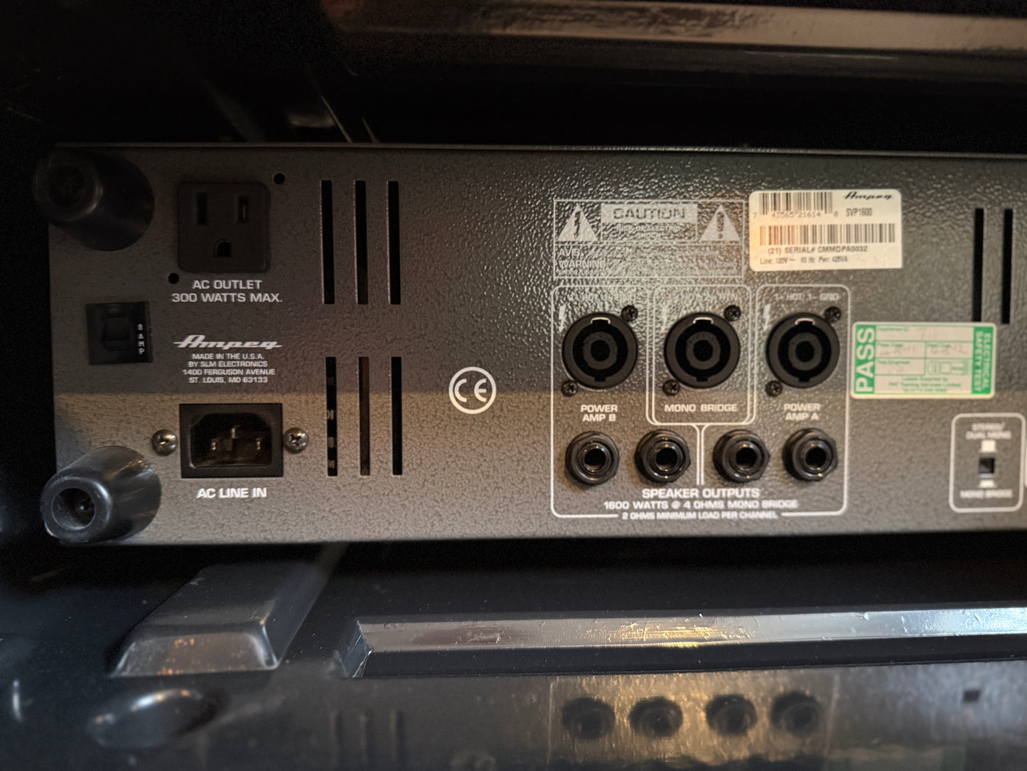 Ampeg SVP-1600 Bass Power Amp - Vintage Bass Room