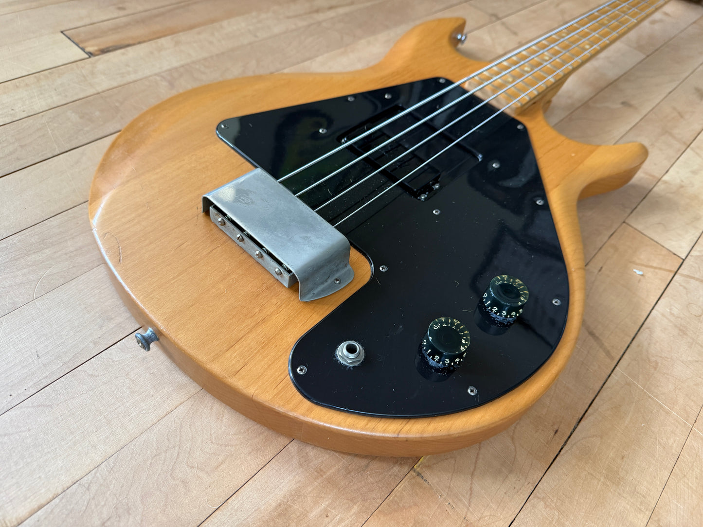 1975 Gibson Grabber Bass Guitar Natural Alder - Vintage Bass Room