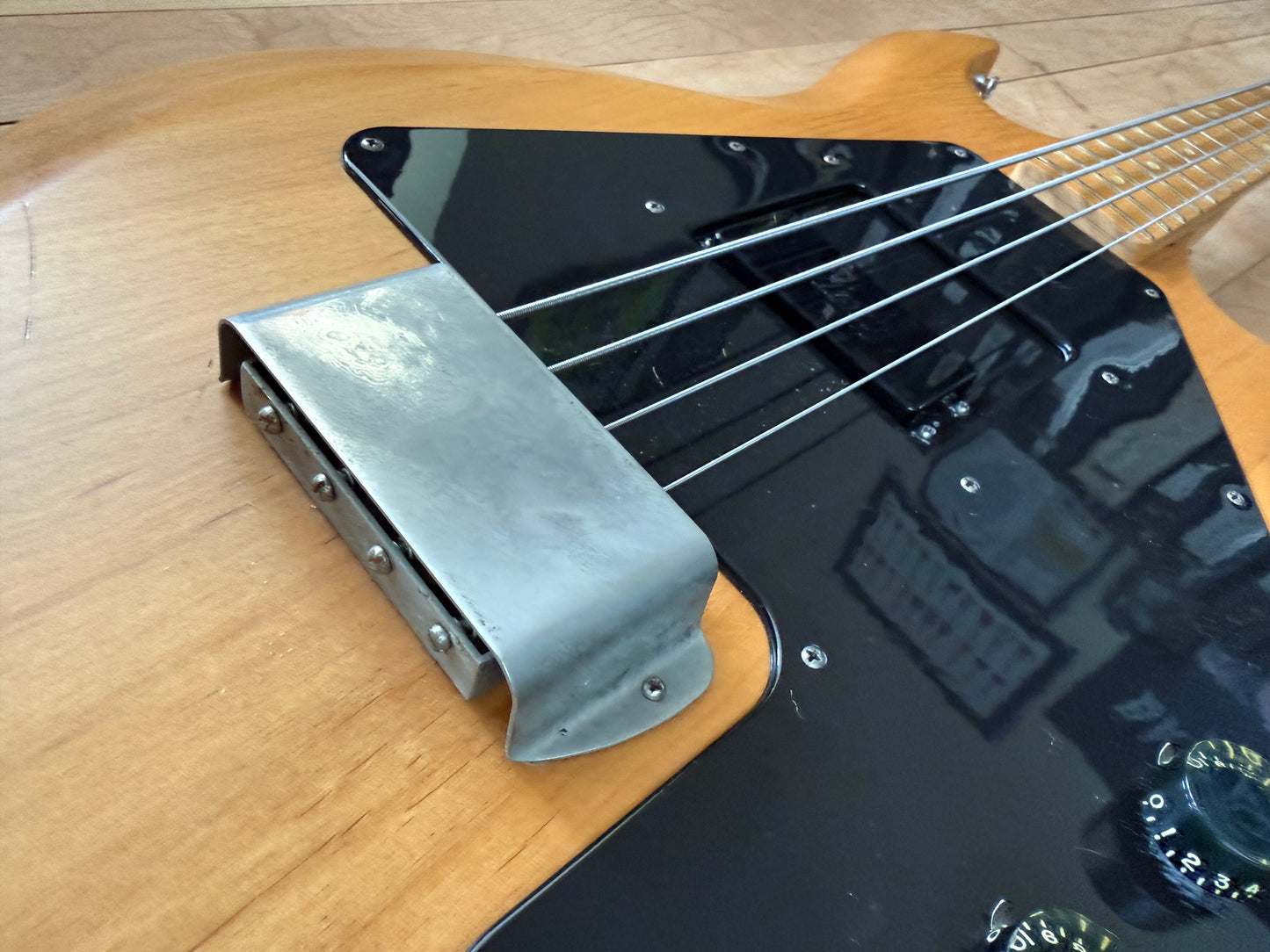 1975 Gibson Grabber Bass Guitar Natural Alder - Vintage Bass Room