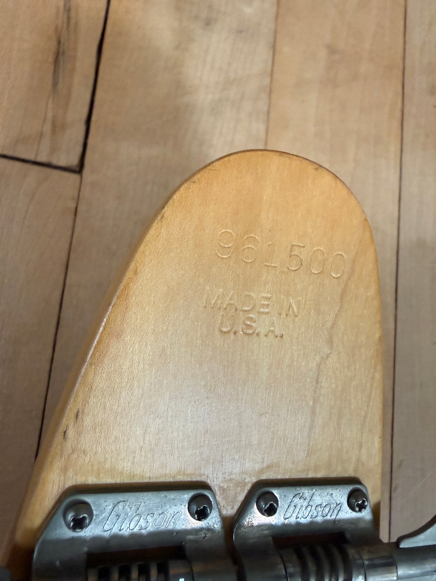 1975 Gibson Grabber Bass Guitar Natural Alder - Vintage Bass Room