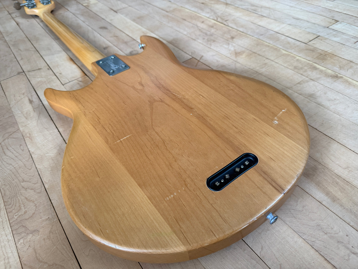 1975 Gibson Grabber Bass Guitar Natural Alder - Vintage Bass Room