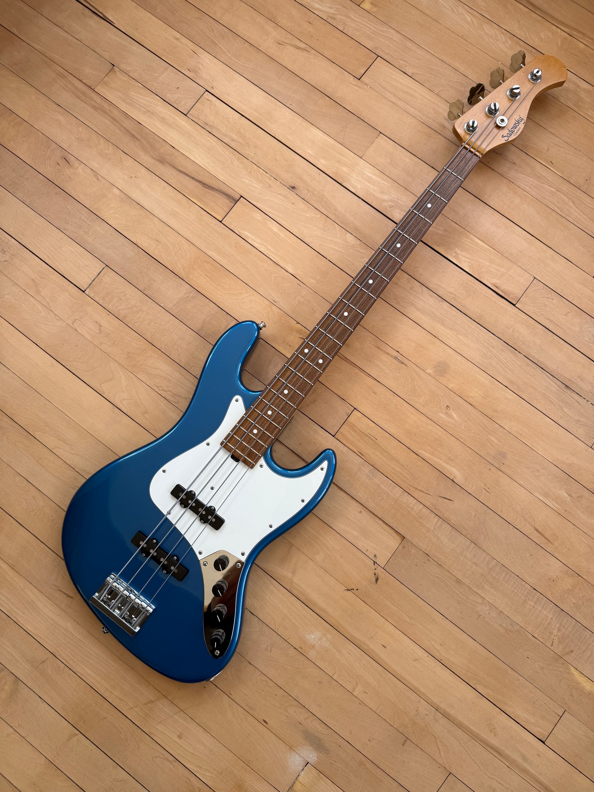 2005 Sadowsky Metroline Jazz Bass Lake Placid Blue - Vintage Bass Room