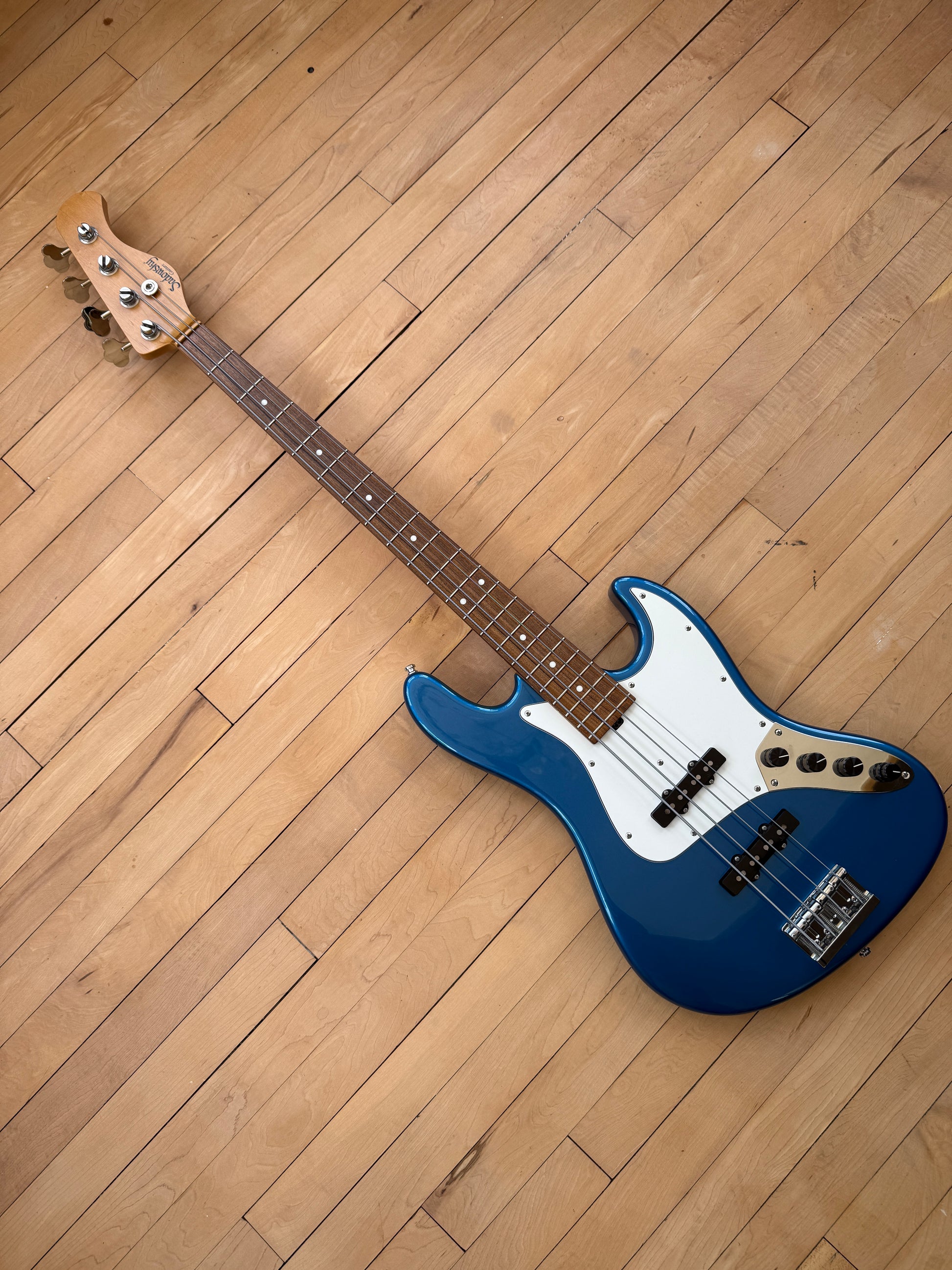 2005 Sadowsky Metroline Jazz Bass Lake Placid Blue - Vintage Bass Room