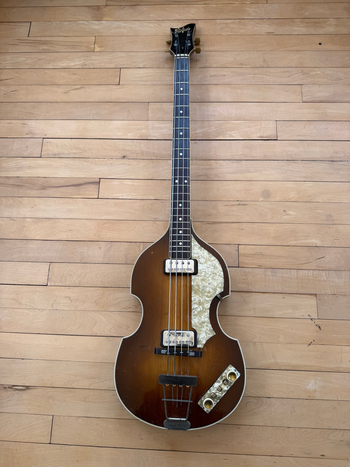 1964 Hofner 500/1 Violin Bass Guitar Sunburst - Vintage Bass Room