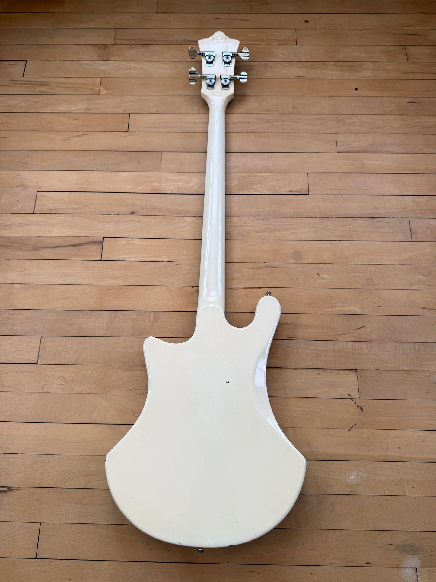 1978 Guild B301 Bass Guitar White - Vintage Bass Room