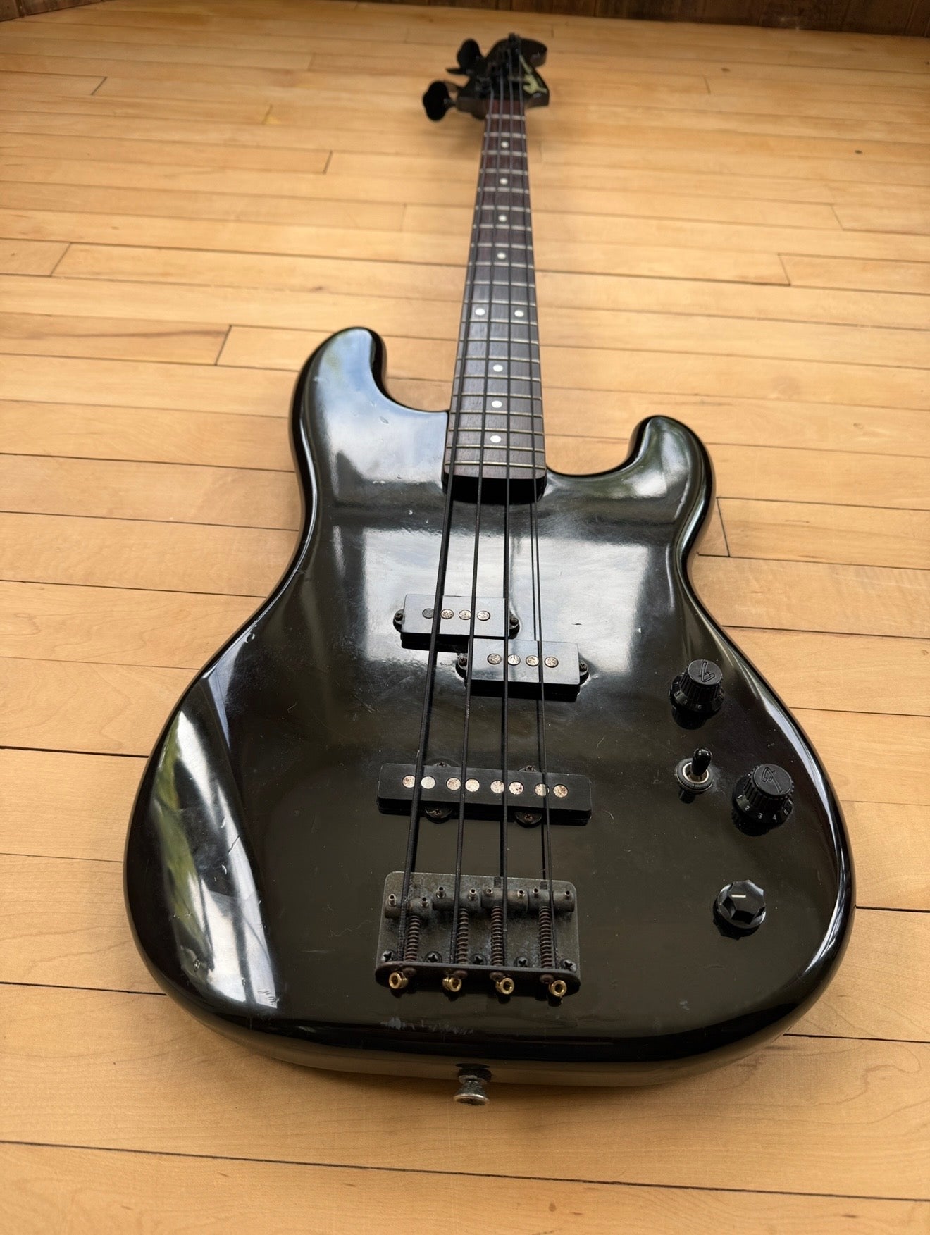 1986 Fender Jazz Bass Special Bass Guitar Ebony Black