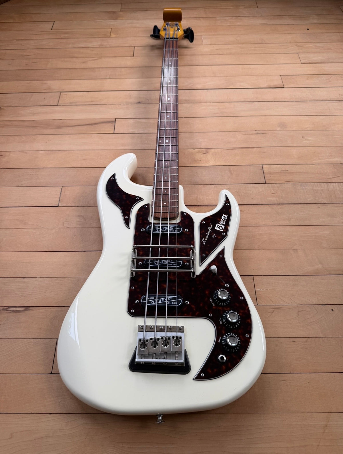 2006 Burns Shadow Bass Guitar White