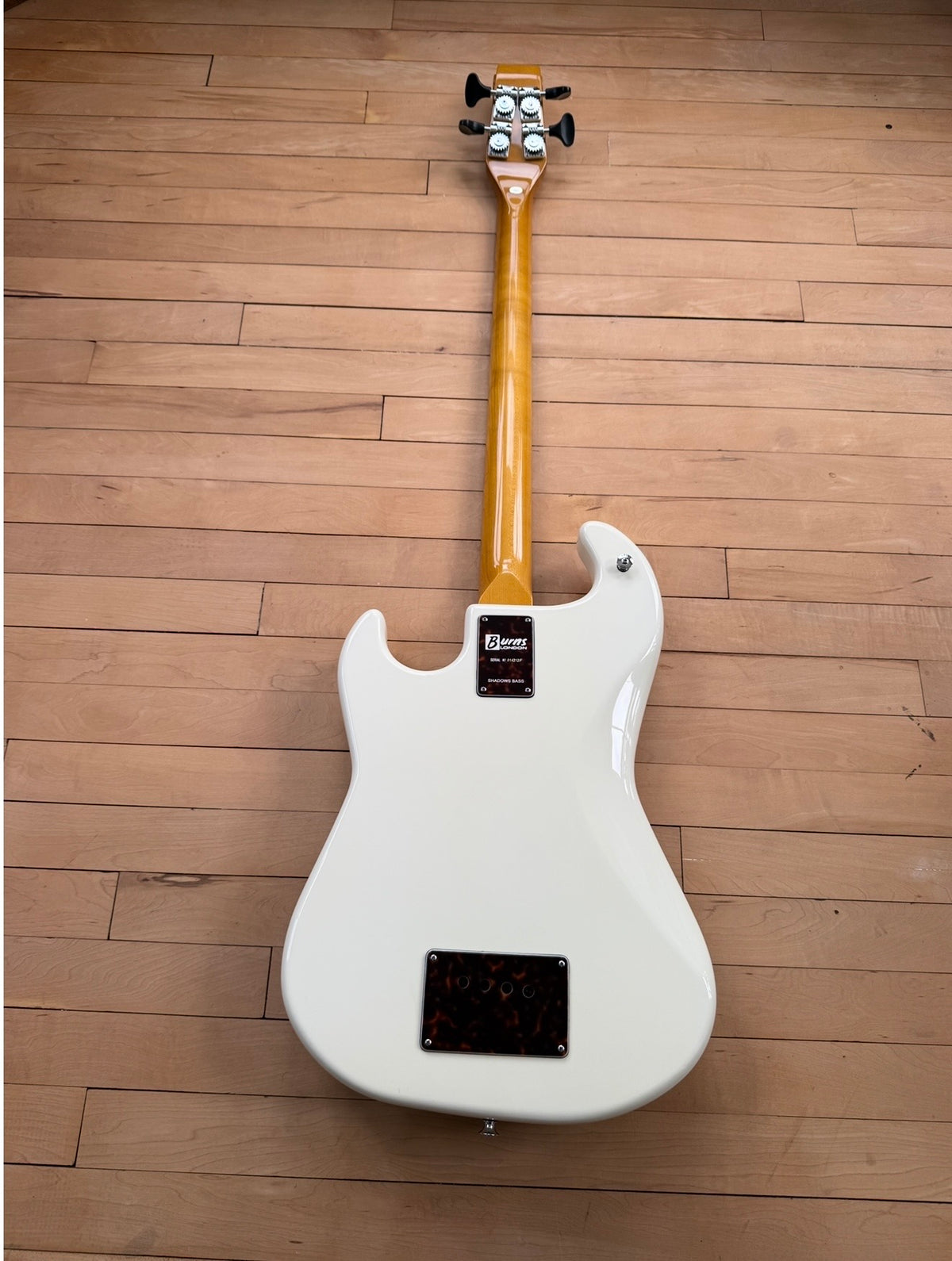 2006 Burns Shadow Bass Guitar White