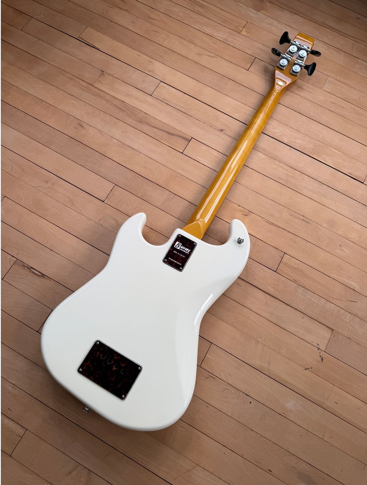 2006 Burns Shadow Bass Guitar White