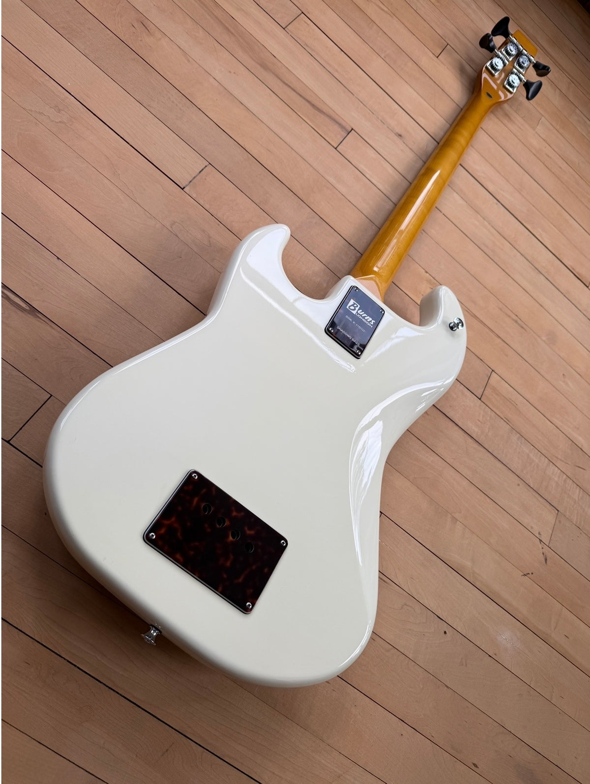 2006 Burns Shadow Bass Guitar White