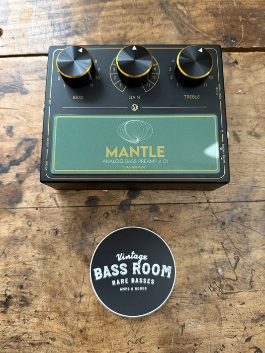 Walrus Mantle Bass DI Preamp Pedal