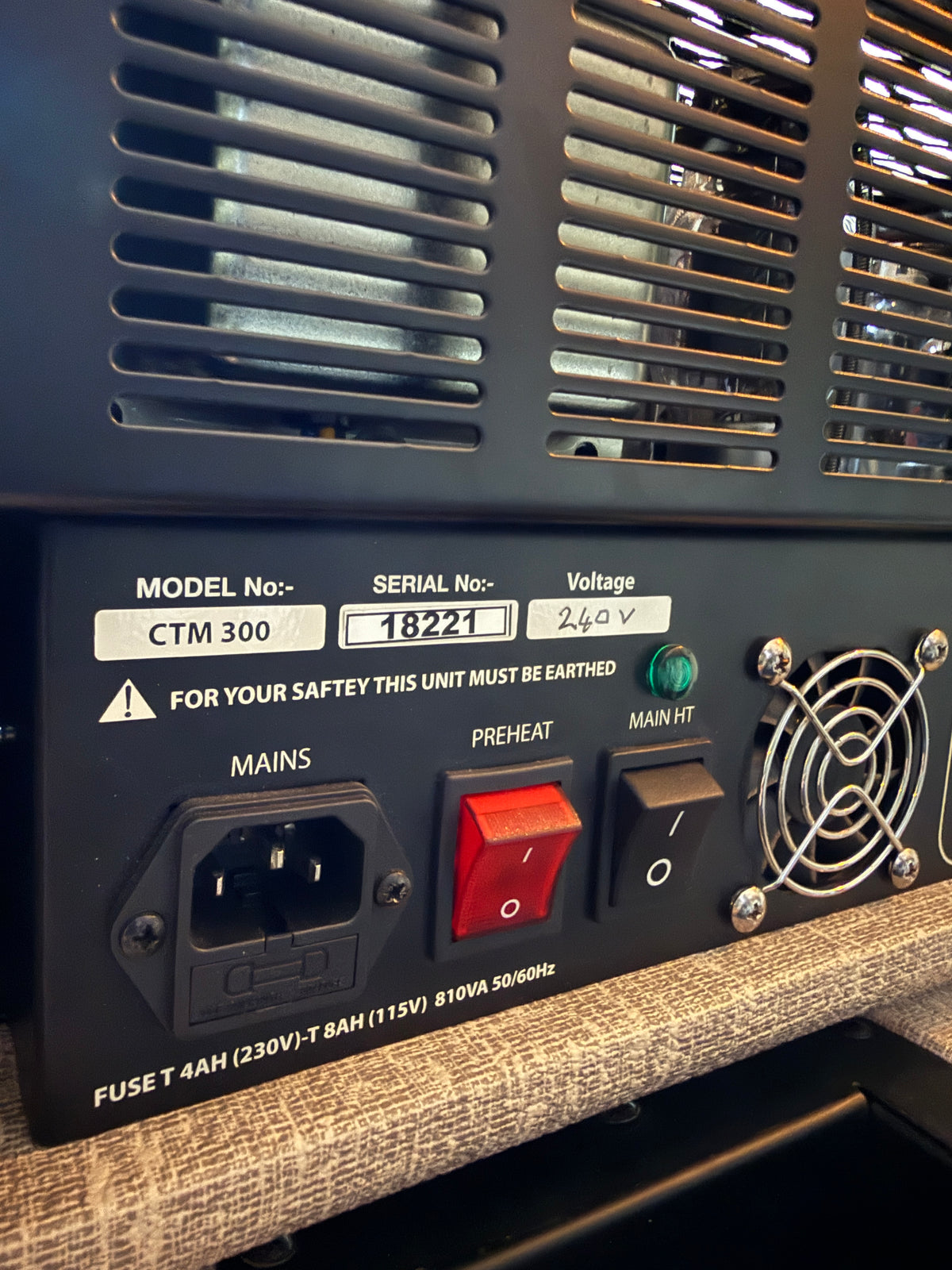Ashdown CTM 300 (EX Nate Mendel Foo Fighters) & 6x10 Cabinet