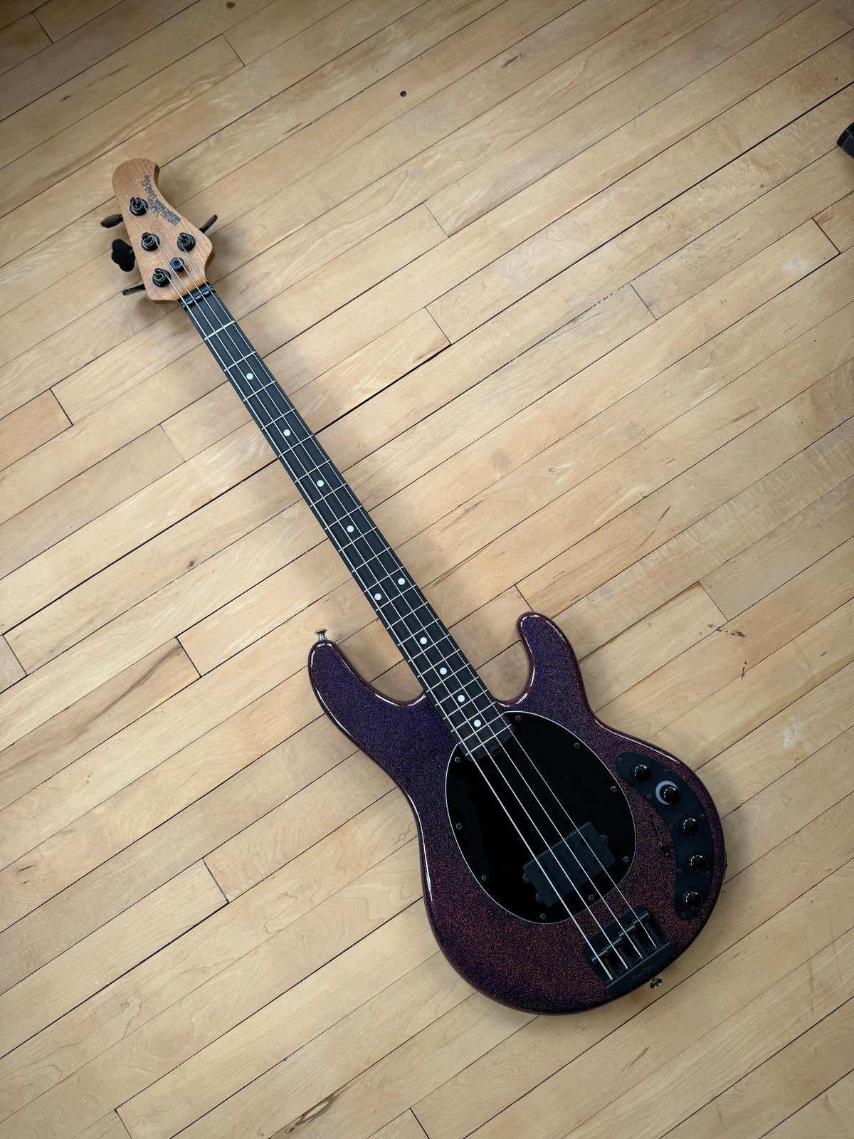 Music Man Darkray Rainbow Sparkle Bass Guitar