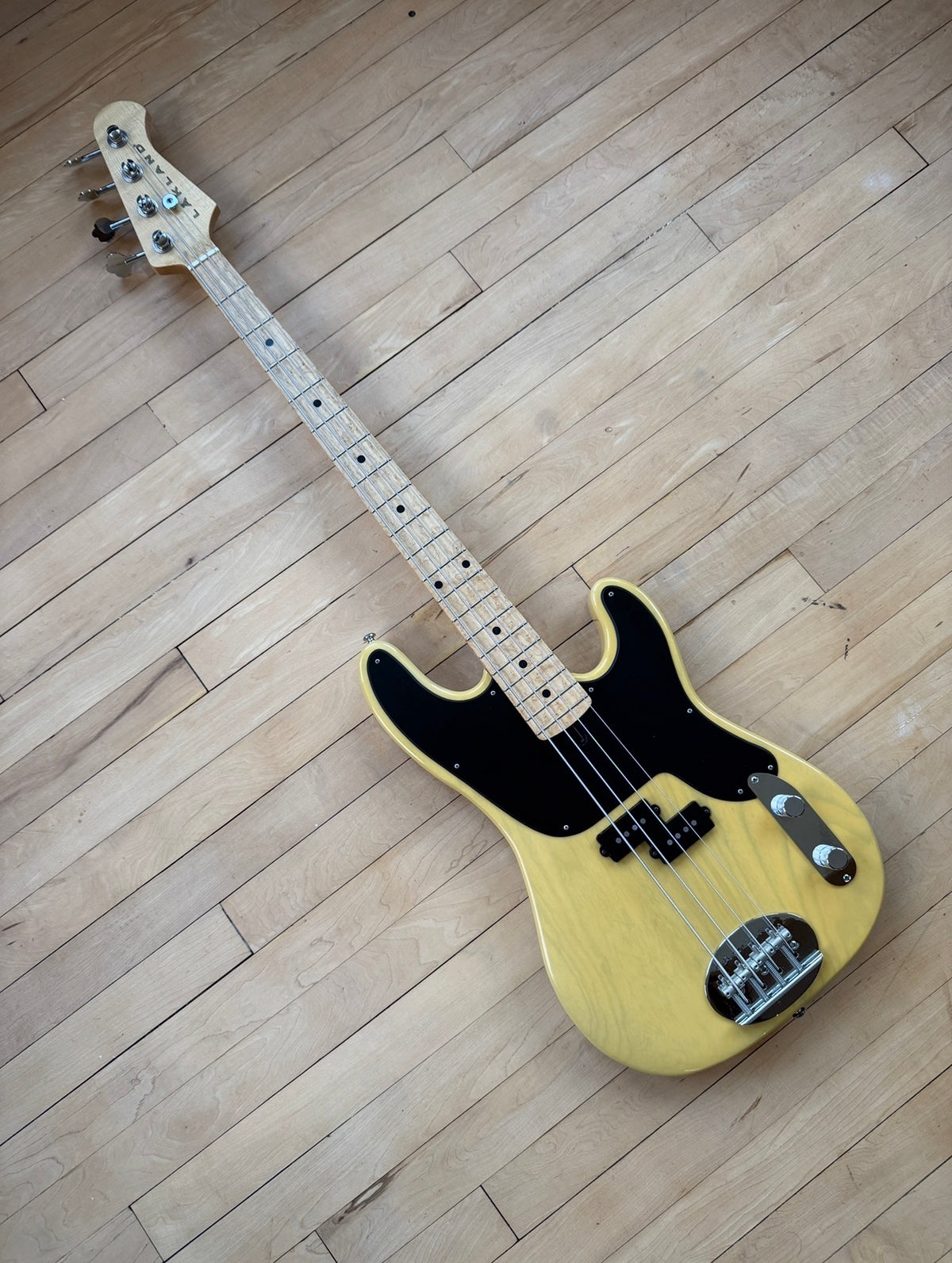 Lakland 44-51 Precision Bass Guitar Butterscotch