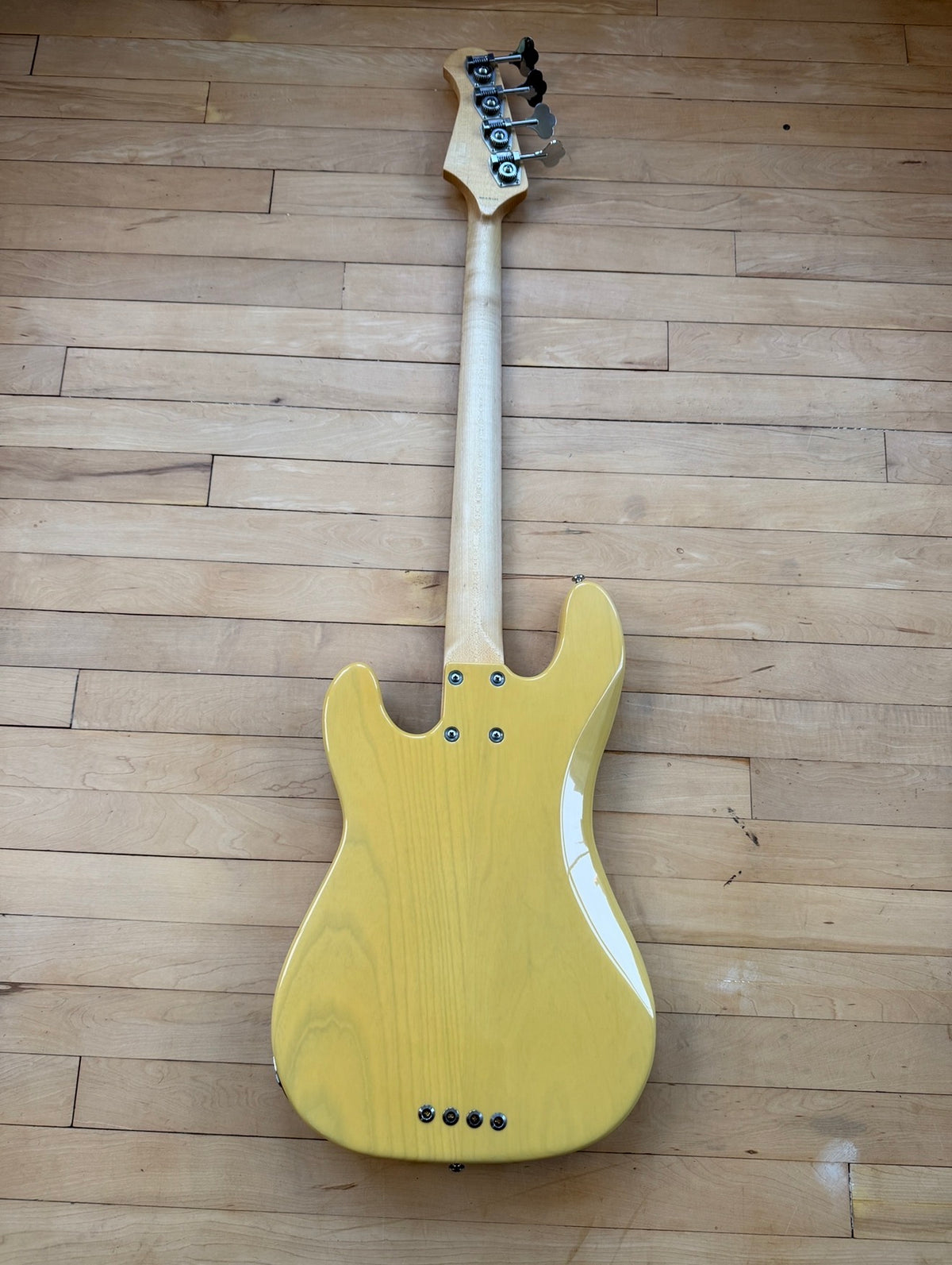 Lakland 44-51 Precision Bass Guitar Butterscotch