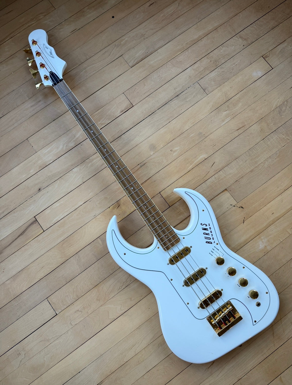 2005 Burns Bison Bass Guitar White
