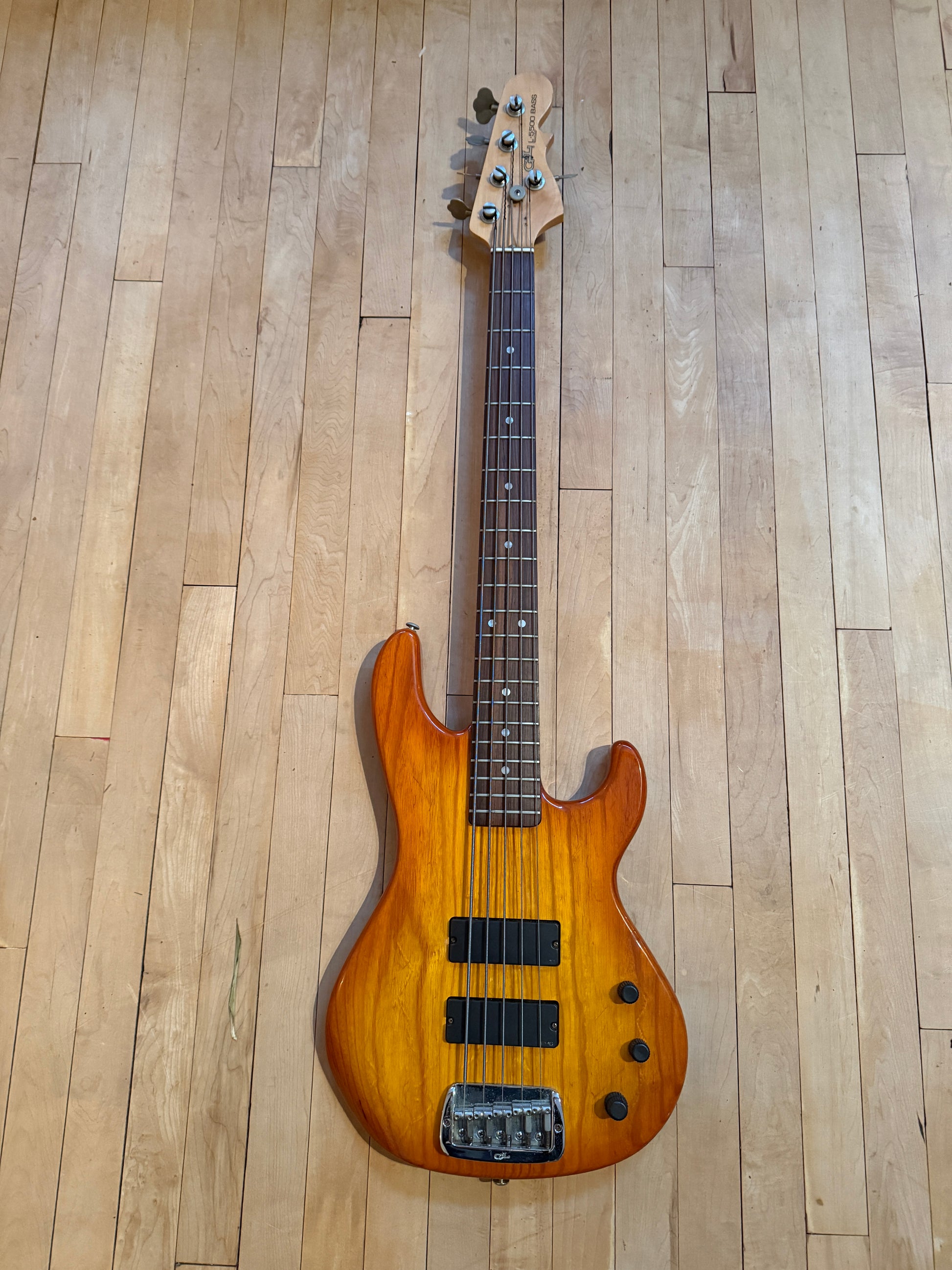 G&L 5500 Bass Guitar in Honeyburst - Vintage Bass Room