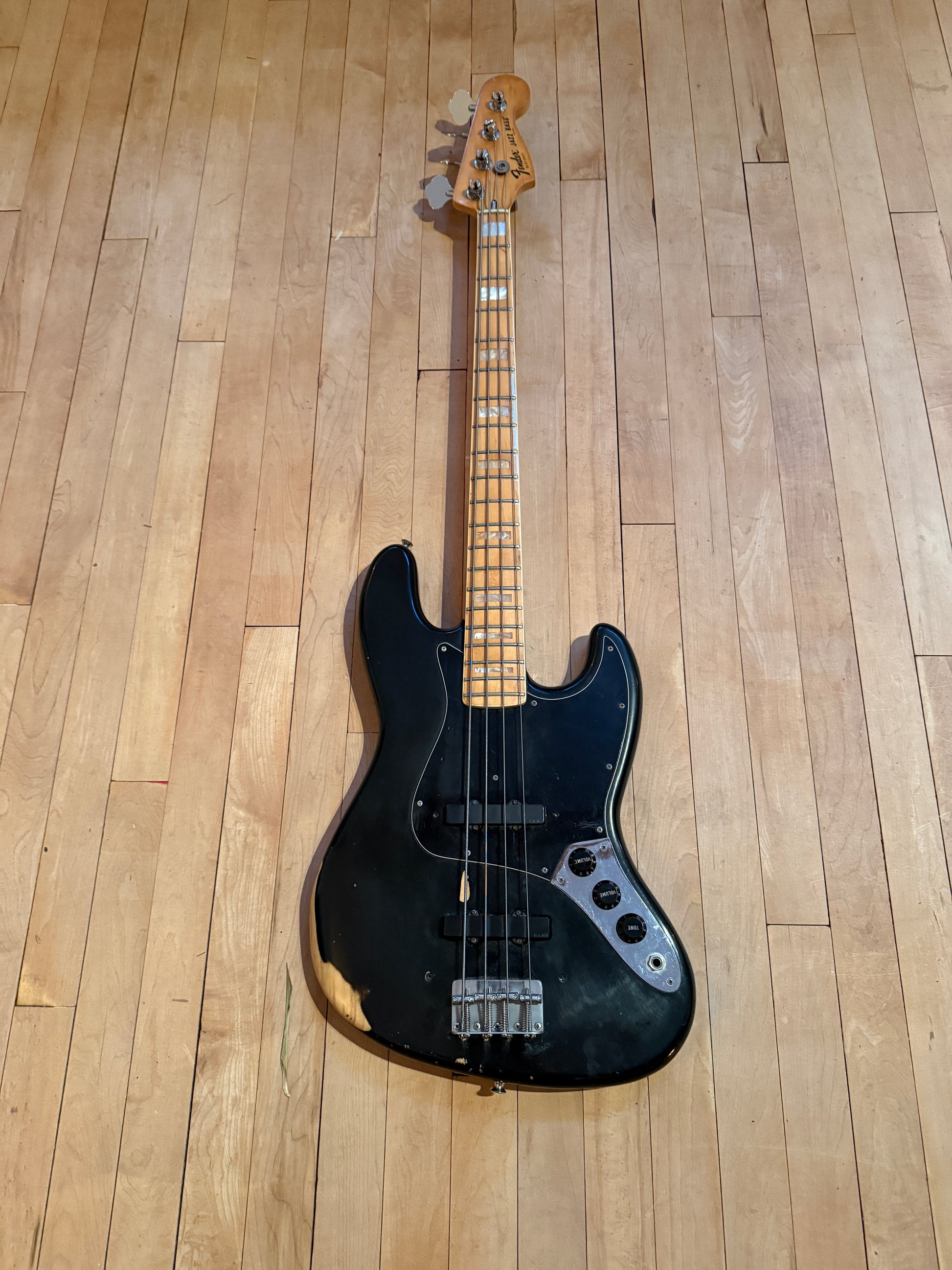 1977 Fender Jazz Bass Guitar Black & Maple - Vintage Bass Room