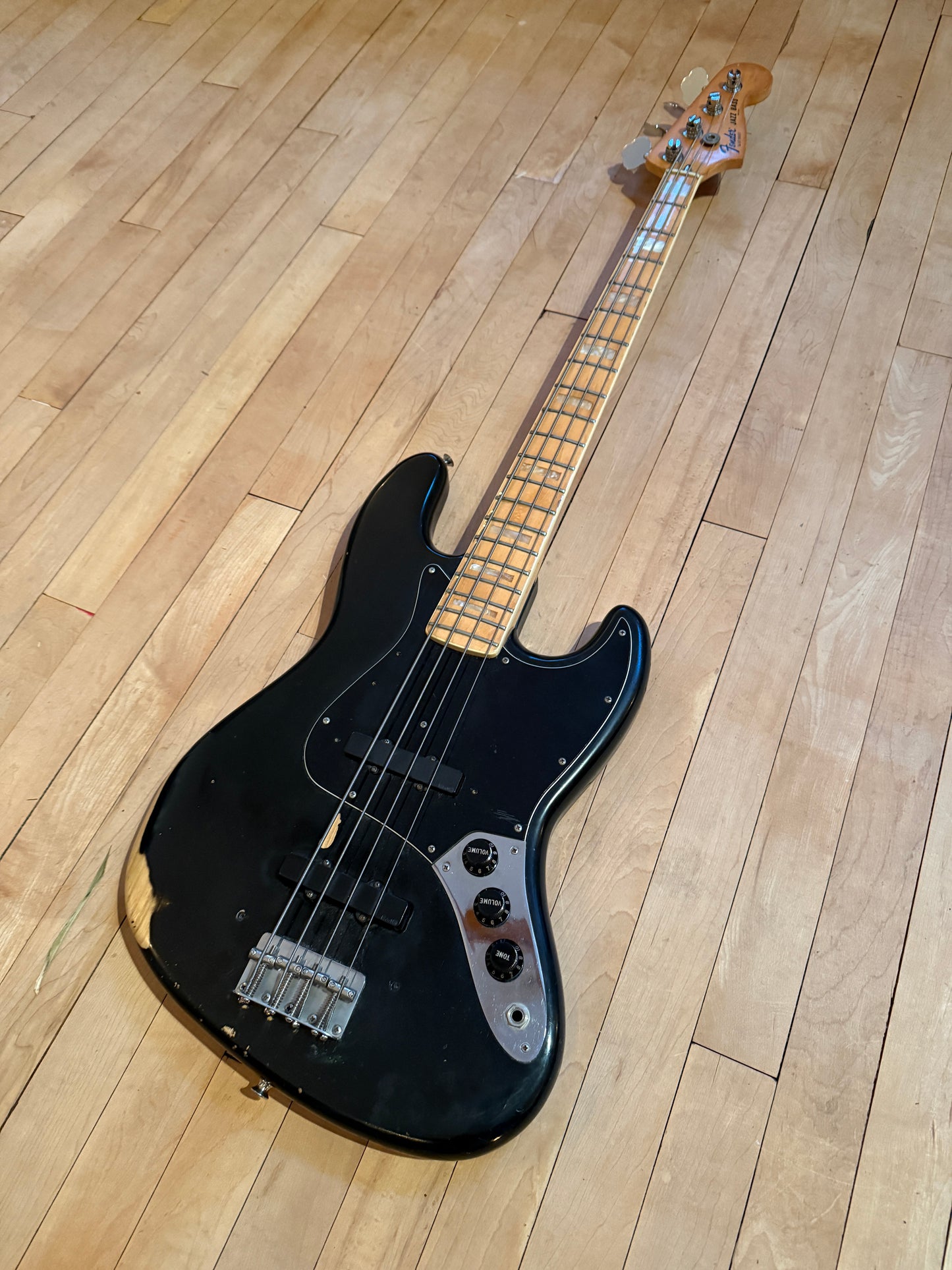 1977 Fender Jazz Bass Guitar Black & Maple - Vintage Bass Room