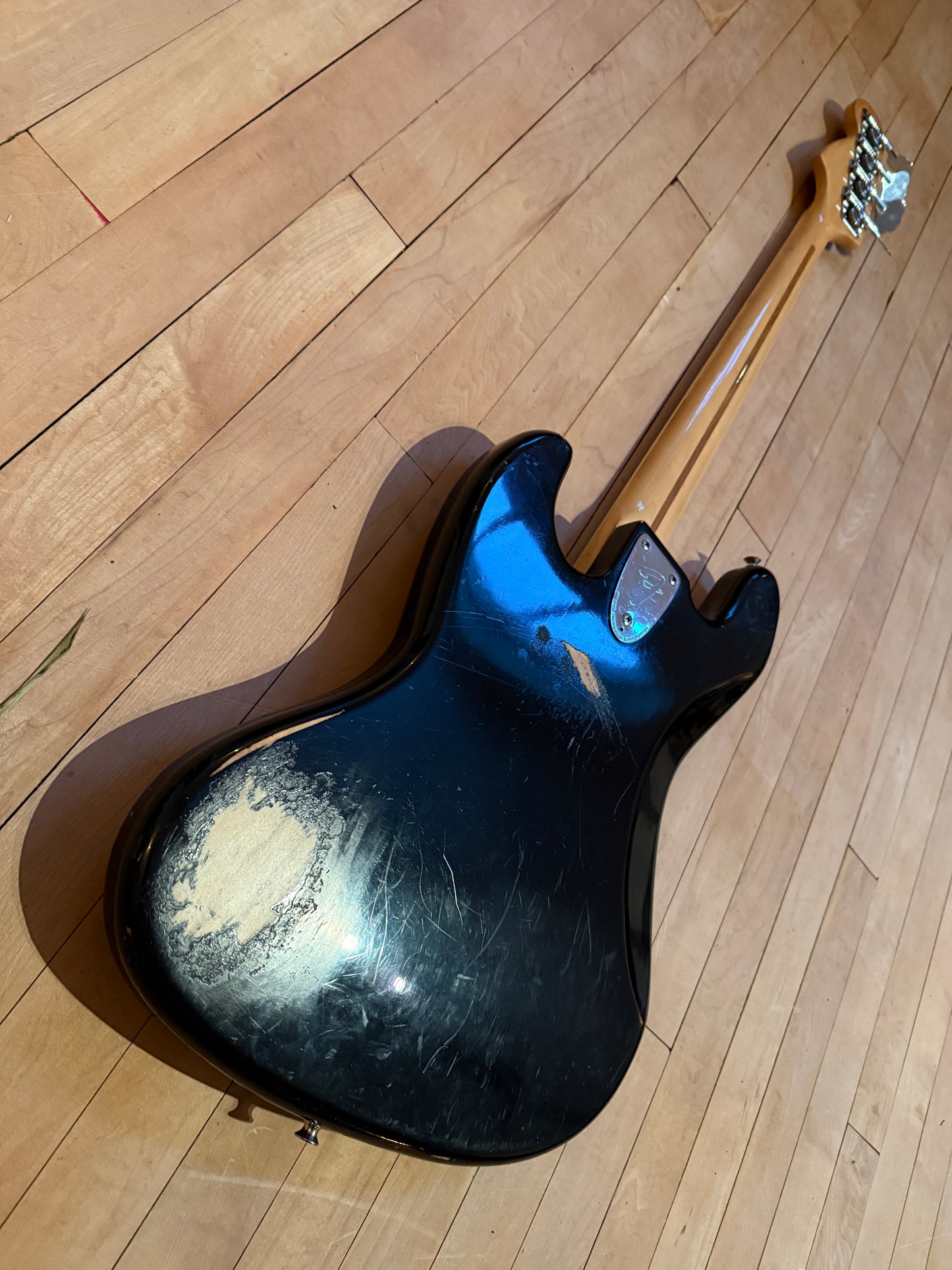 1977 Fender Jazz Bass Guitar Black & Maple - Vintage Bass Room
