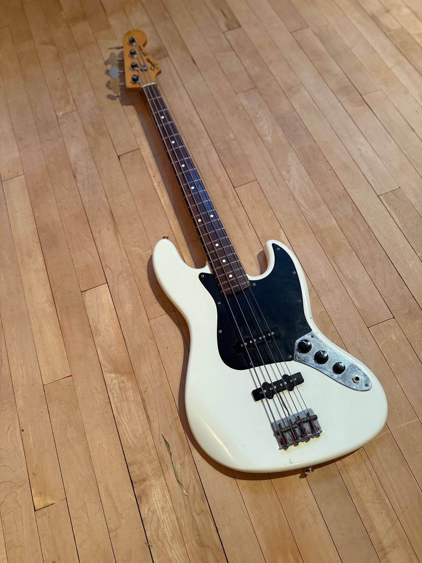 1983 Fender JV Squier Jazz Bass Guitar Olympic White - Vintage Bass Room