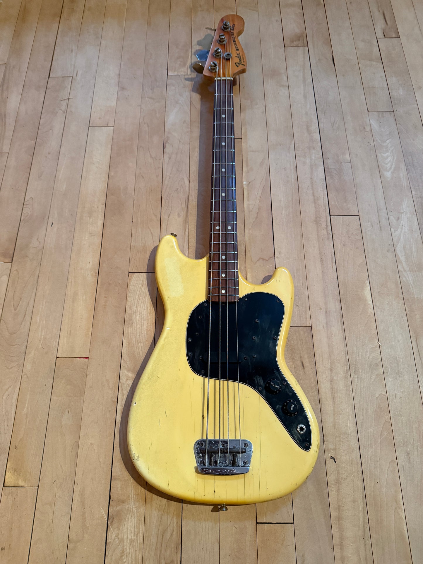 1978 Fender Musicmaster Bass Guitar in Olympic White - Vintage Bass Room