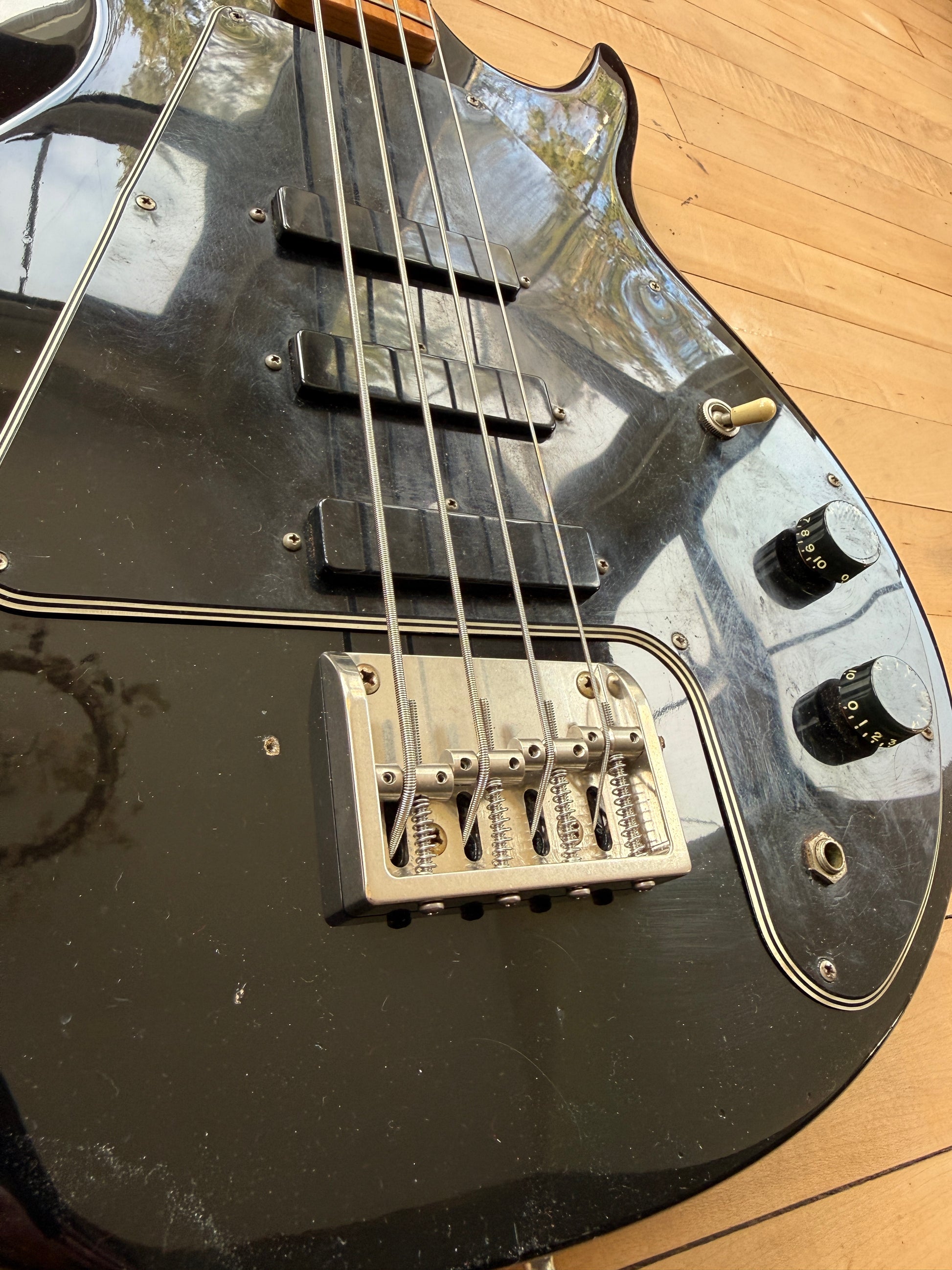 1976 Gibson G3 Grabber Bass Guitar Black - Vintage Bass Room
