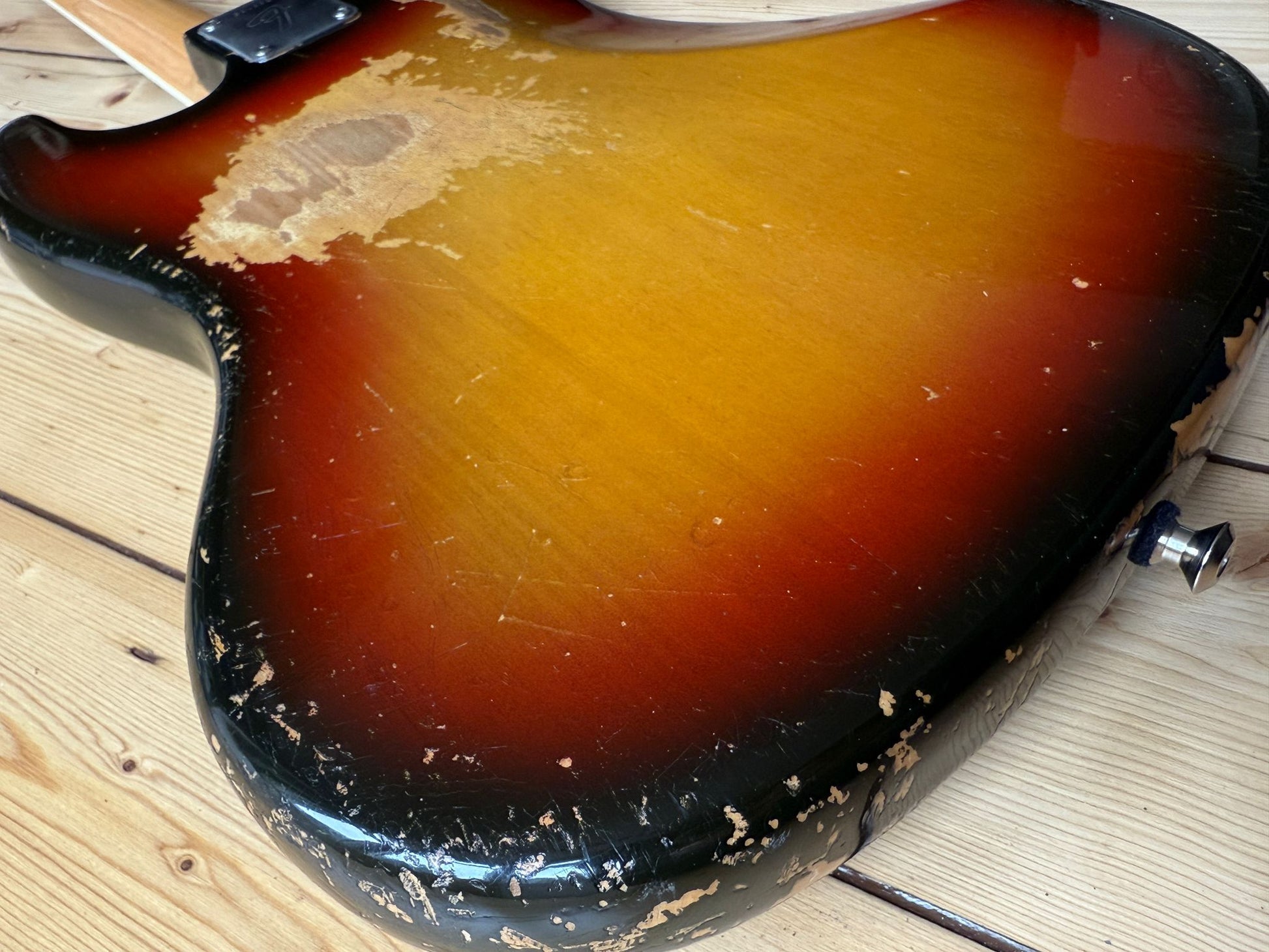 1971 Fender Jazz Bass Guitar Sunburst - Vintage Bass Room