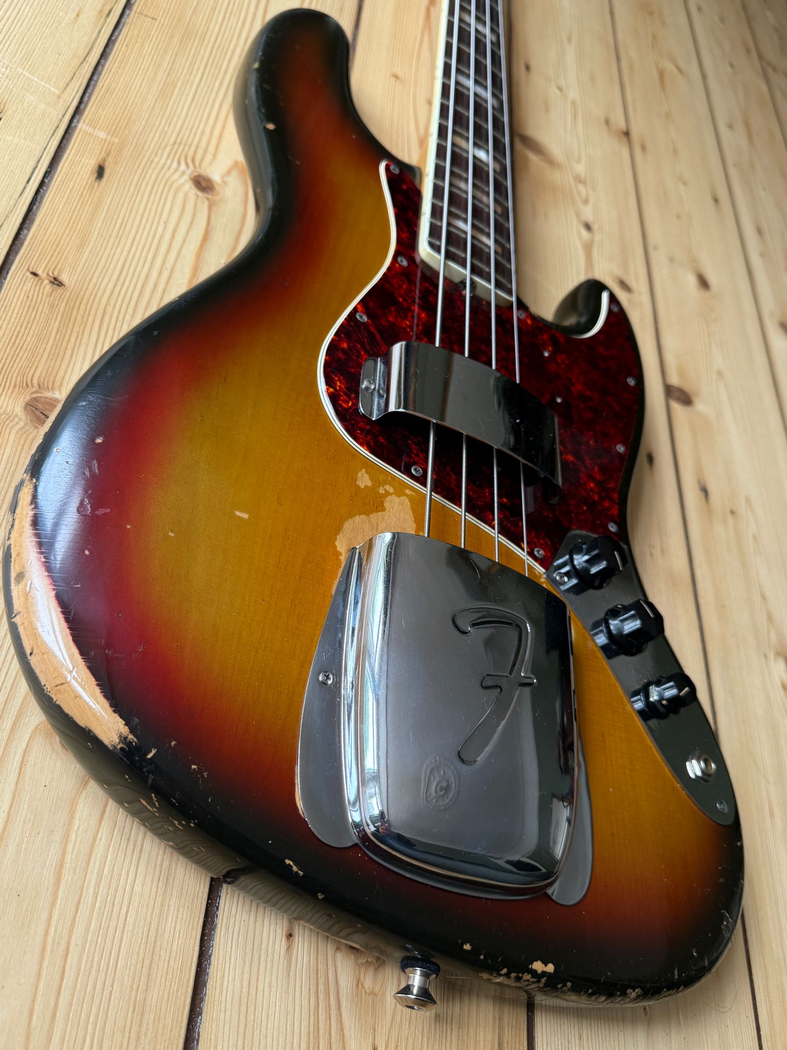 1971 Fender Jazz Bass Guitar Sunburst - Vintage Bass Room
